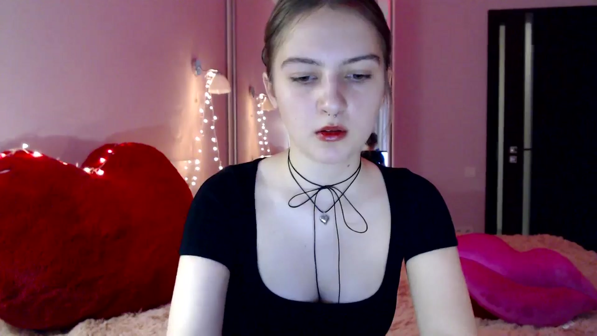 Gallery image thumbnail from LovelyBird's myfreecams stream on, 08/17/2024, 09:35 image 5 of 20