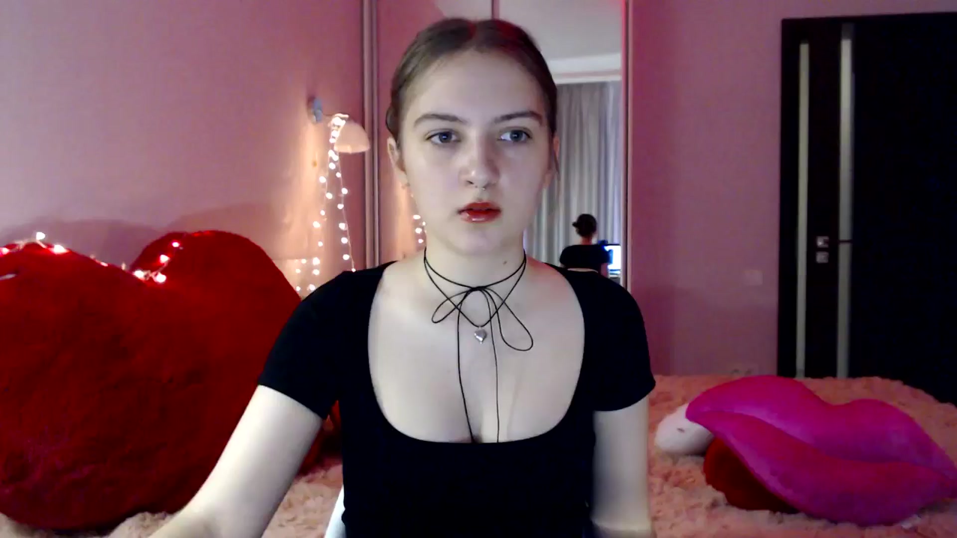 Gallery image thumbnail from LovelyBird's myfreecams stream on, 08/17/2024, 09:35 image 18 of 20