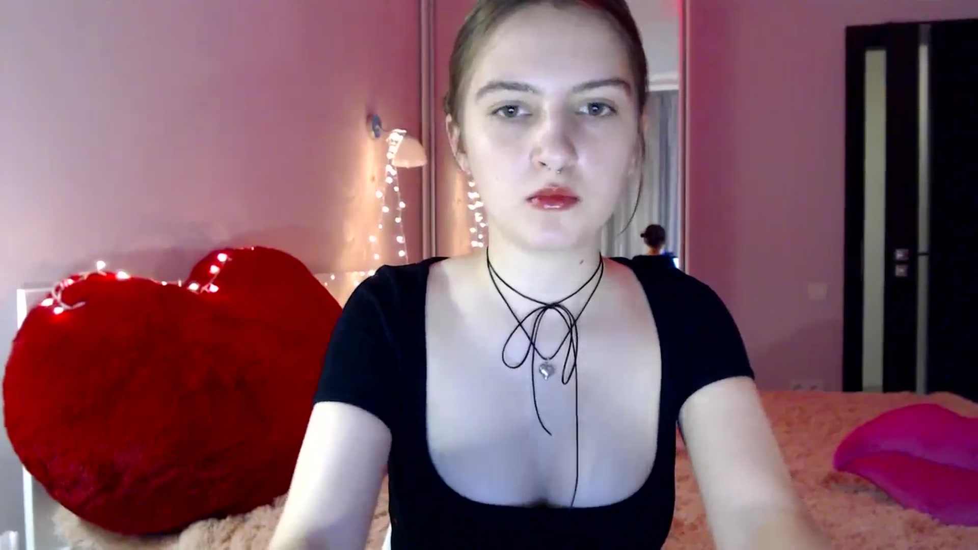 Gallery image thumbnail from LovelyBird's myfreecams stream on, 08/17/2024, 13:15 image 19 of 20