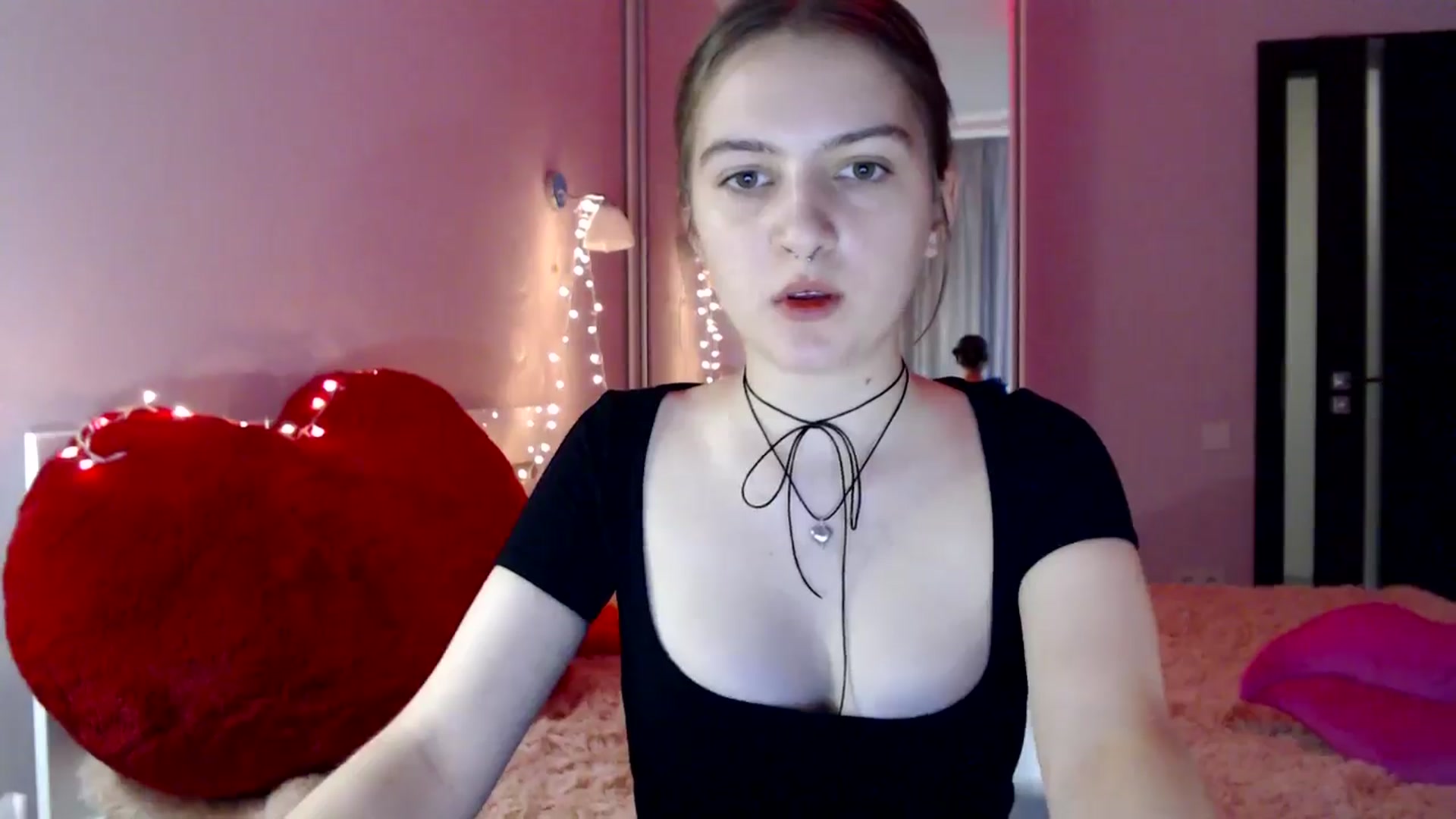 Gallery image thumbnail from LovelyBird's myfreecams stream on, 08/17/2024, 13:15 image 4 of 20