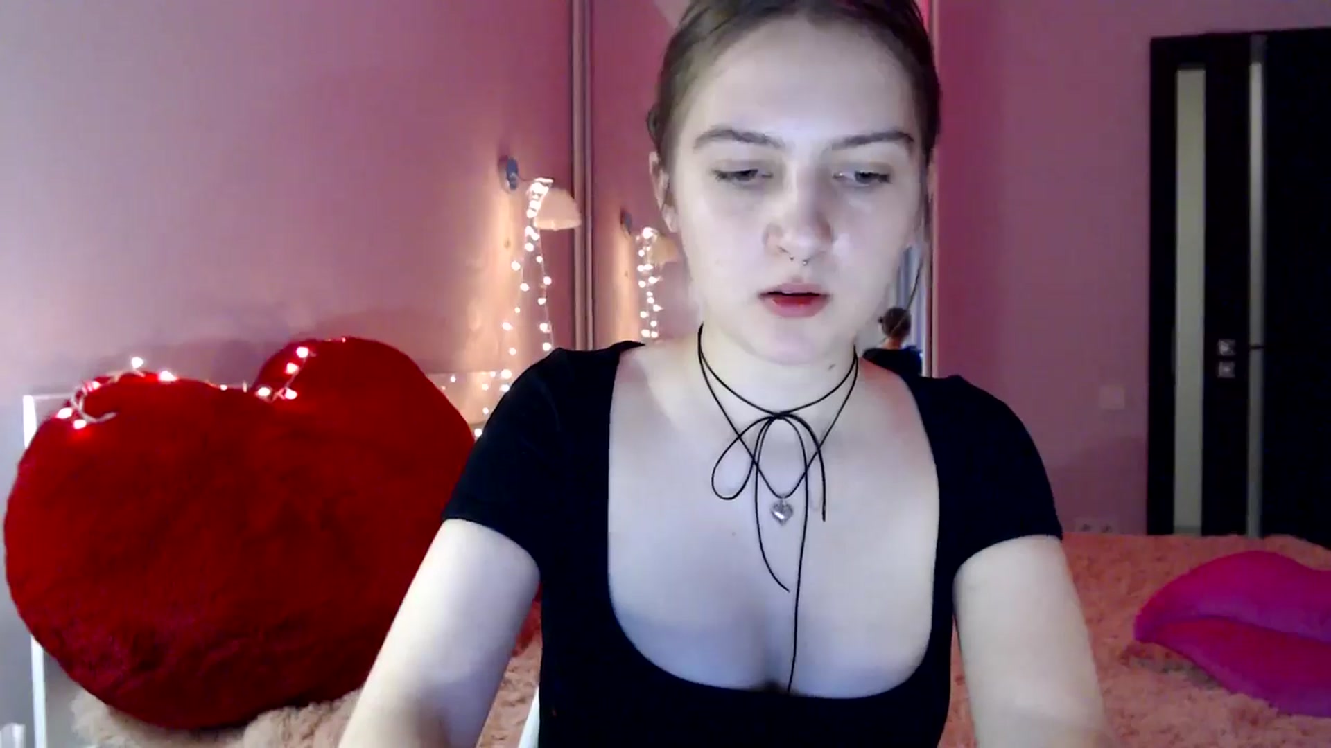 Gallery image thumbnail from LovelyBird's myfreecams stream on, 08/17/2024, 13:15 image 10 of 20