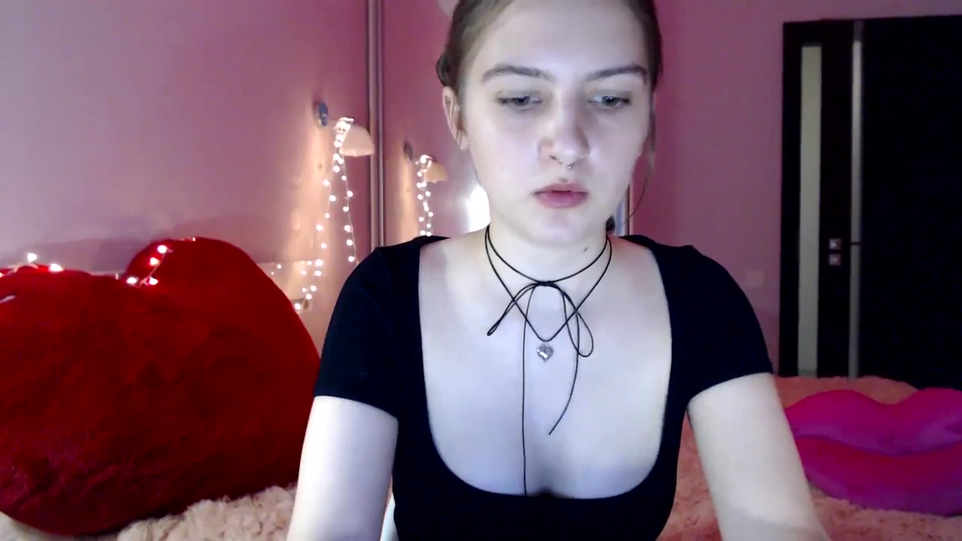 Gallery image thumbnail from LovelyBird's myfreecams stream on, 08/17/2024, 13:56 image 16 of 20