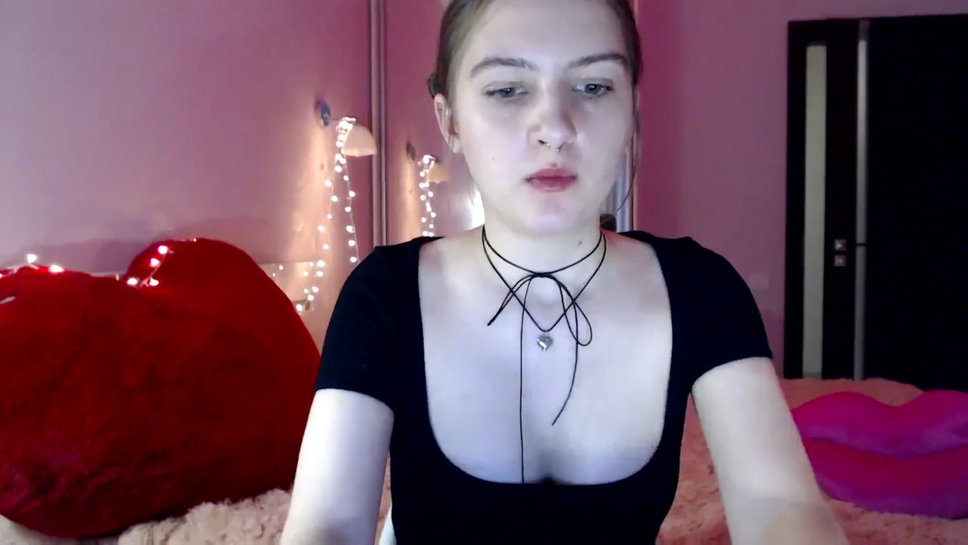 Gallery image thumbnail from LovelyBird's myfreecams stream on, 08/17/2024, 13:56 image 14 of 20
