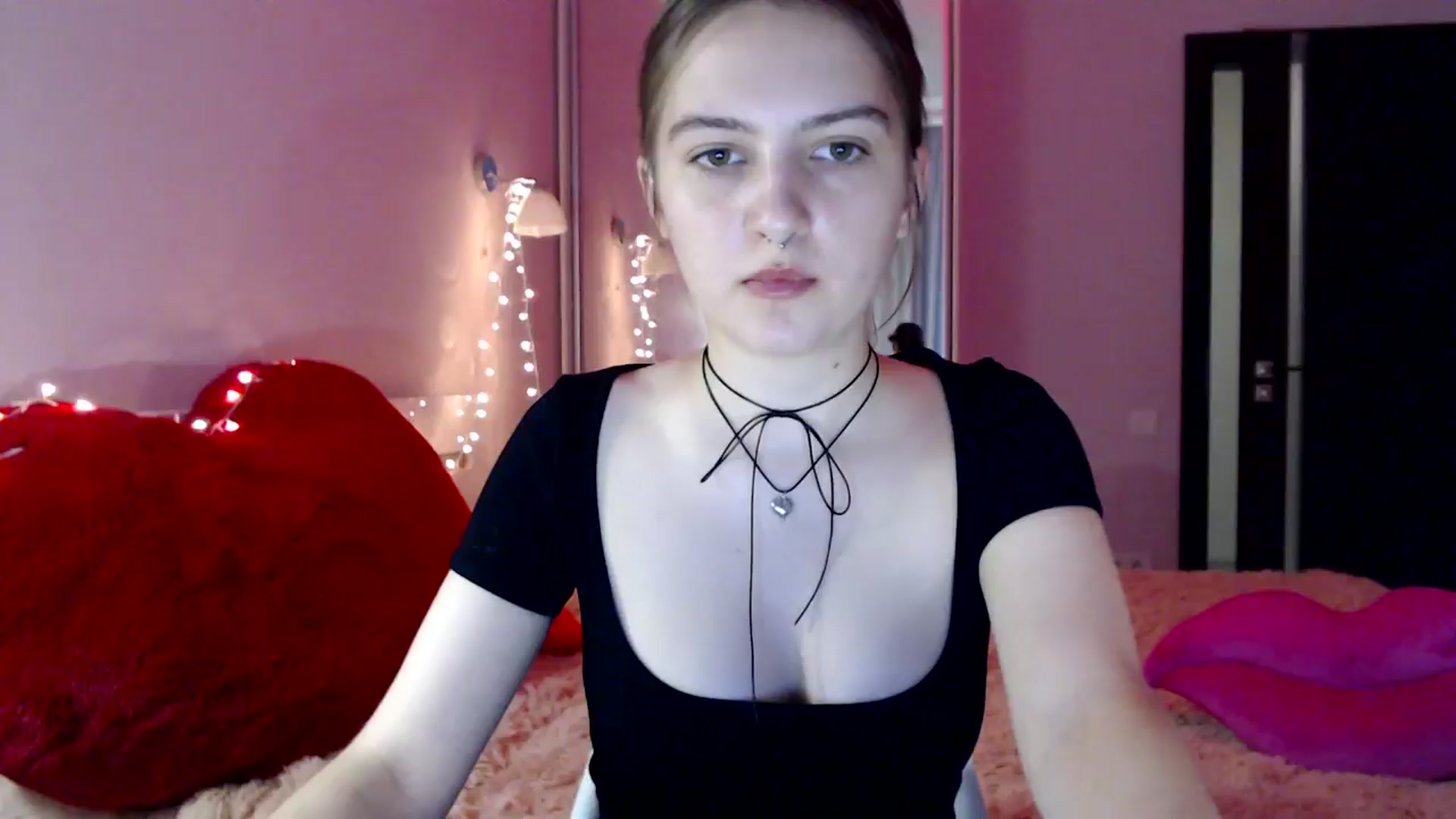 Gallery image thumbnail from LovelyBird's myfreecams stream on, 08/17/2024, 13:56 image 12 of 20