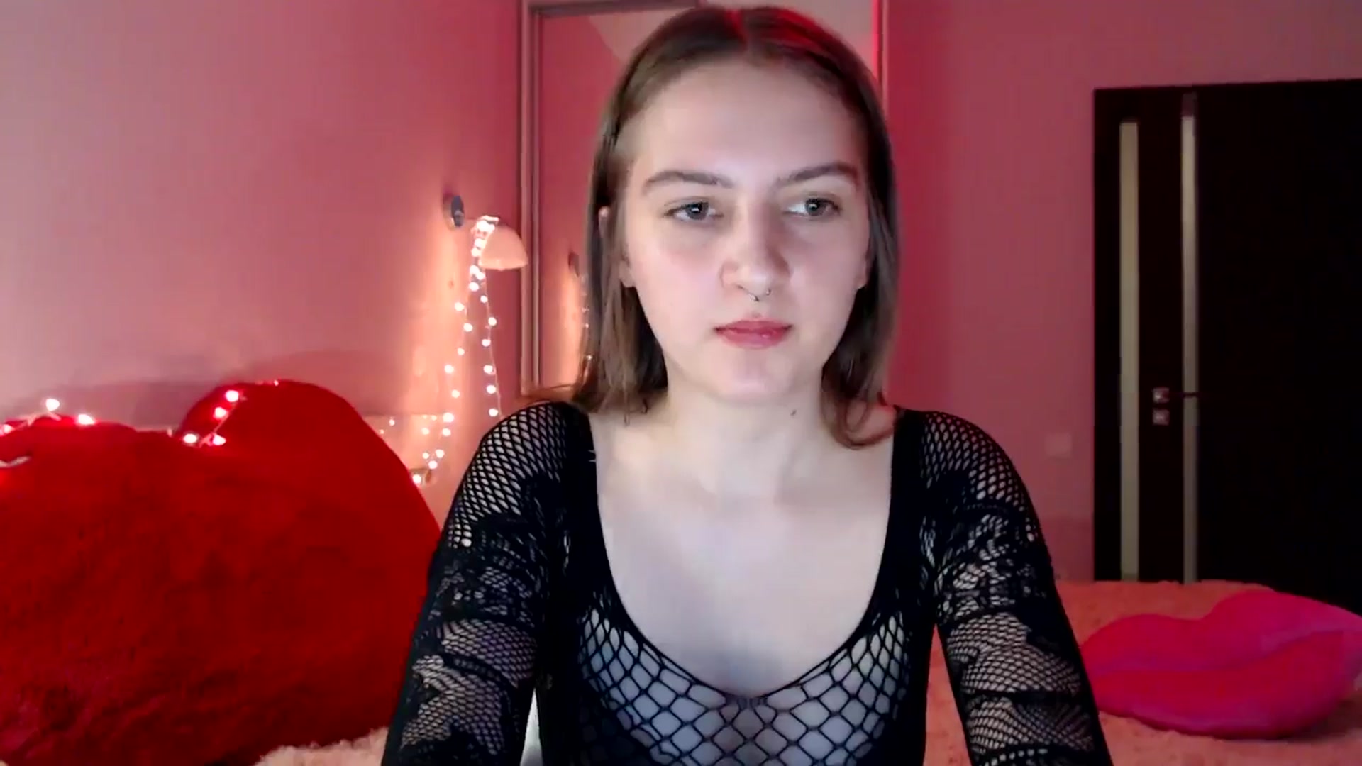 Gallery image thumbnail from LovelyBird's myfreecams stream on, 08/18/2024, 13:57 image 11 of 20