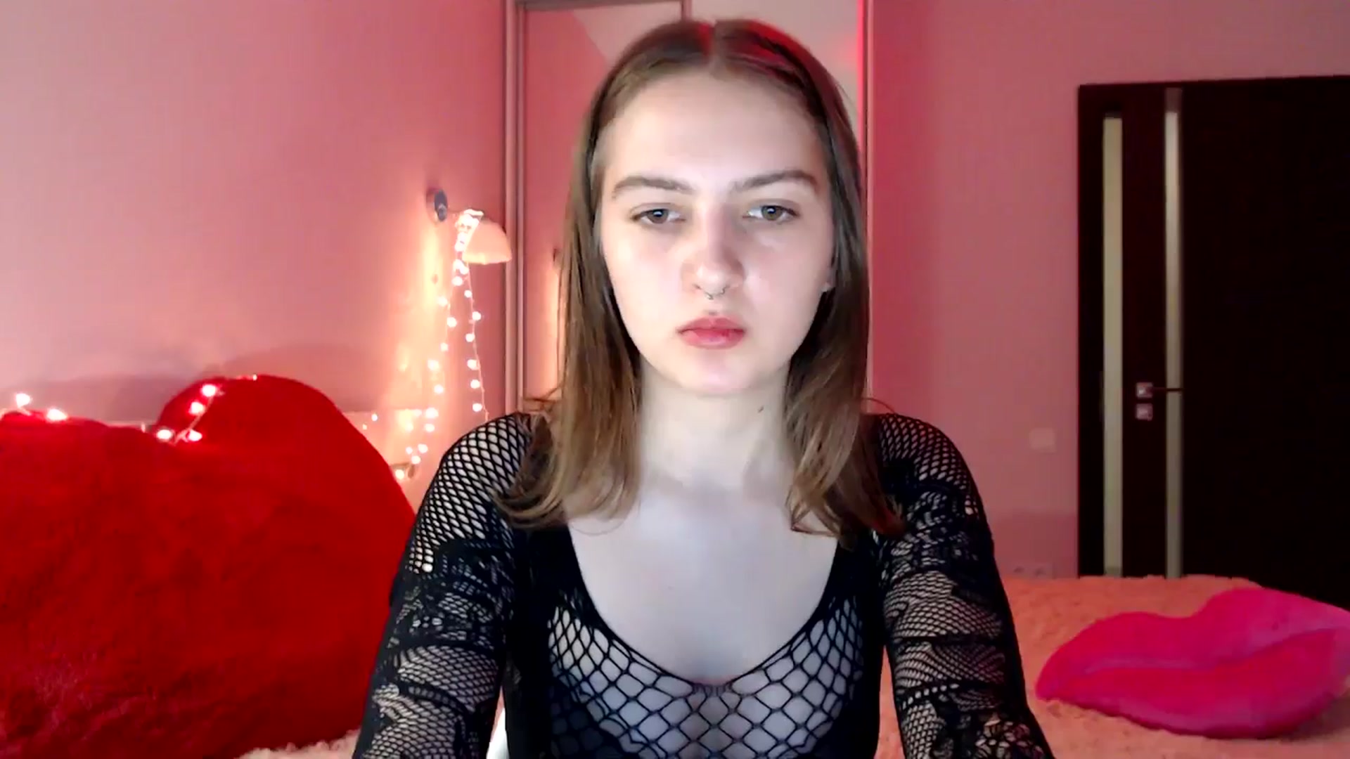 Gallery image thumbnail from LovelyBird's myfreecams stream on, 08/18/2024, 13:57 image 2 of 20