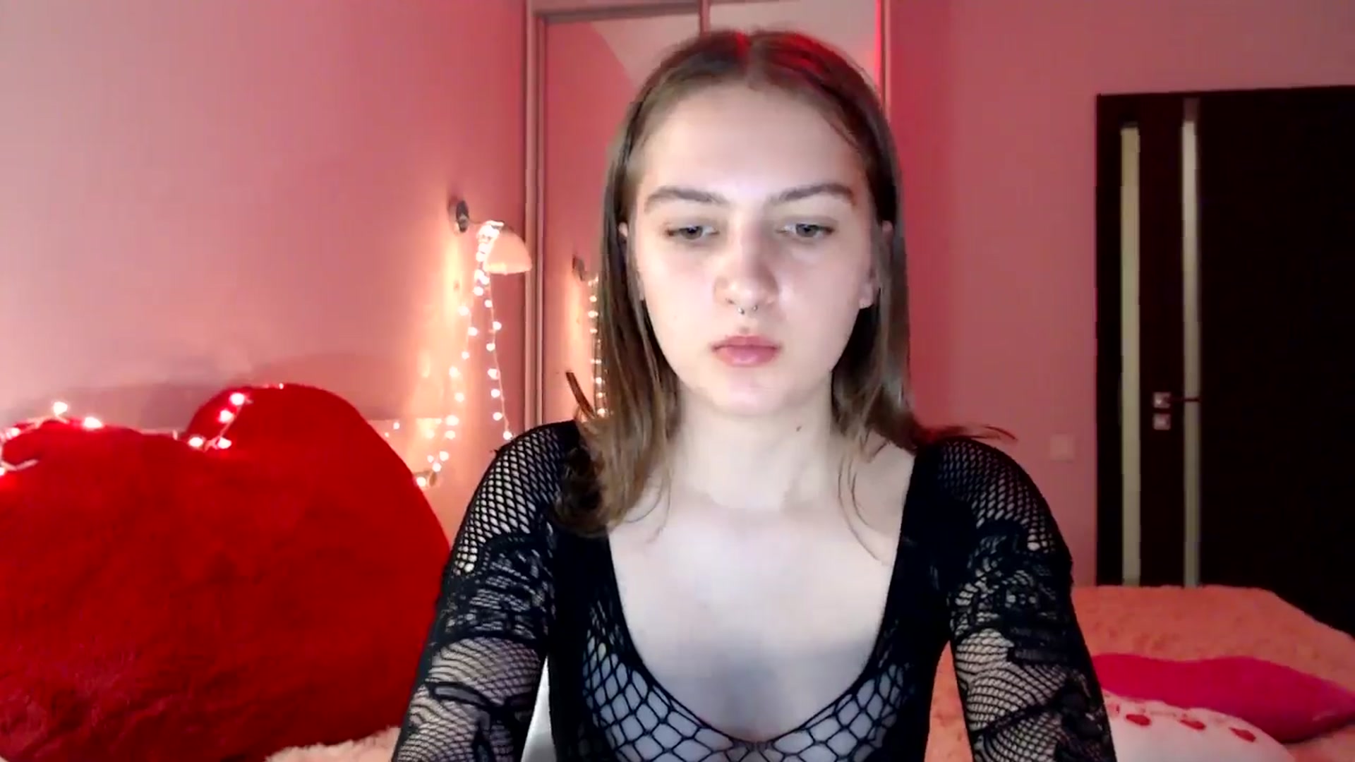 Gallery image thumbnail from LovelyBird's myfreecams stream on, 08/18/2024, 15:57 image 20 of 20