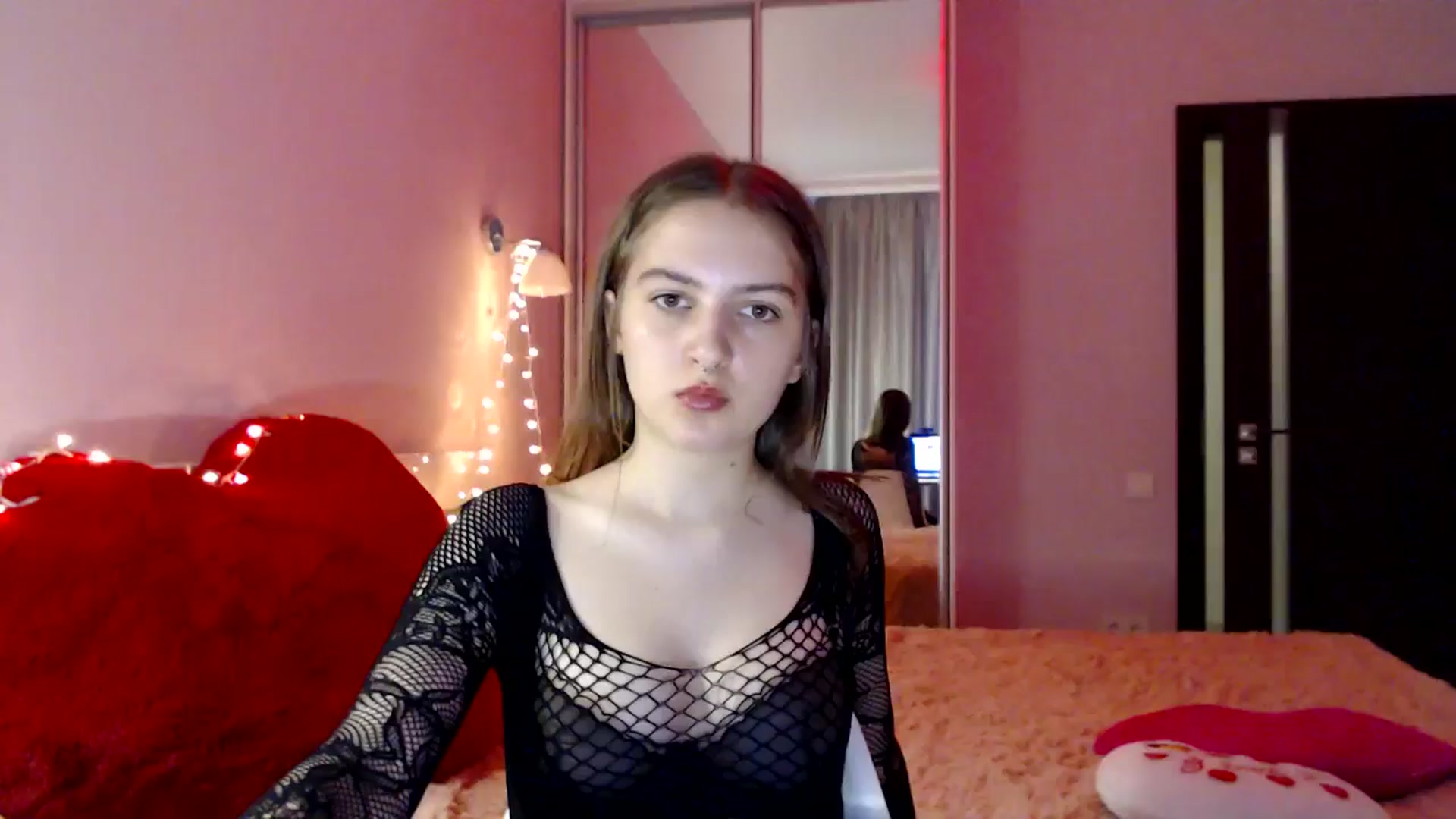 Gallery image thumbnail from LovelyBird's myfreecams stream on, 08/18/2024, 15:57 image 3 of 20