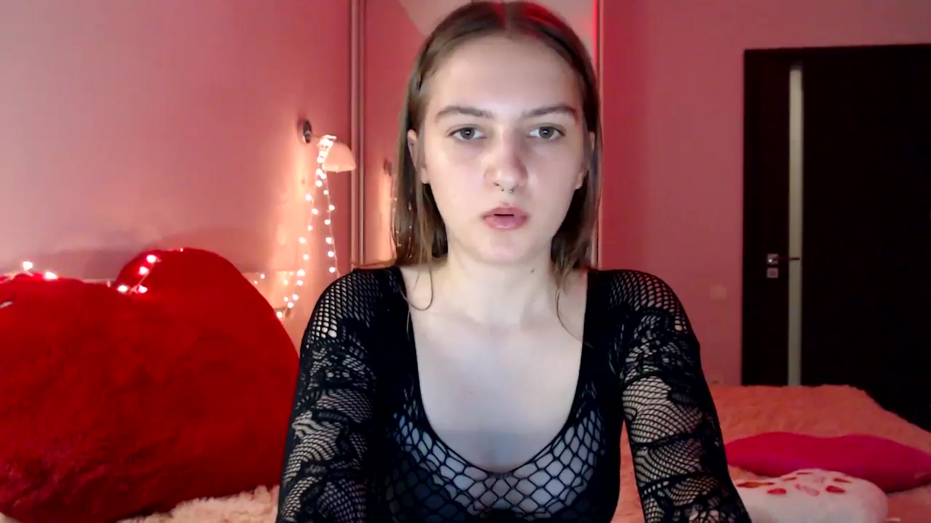 Gallery image thumbnail from LovelyBird's myfreecams stream on, 08/18/2024, 17:44 image 8 of 20