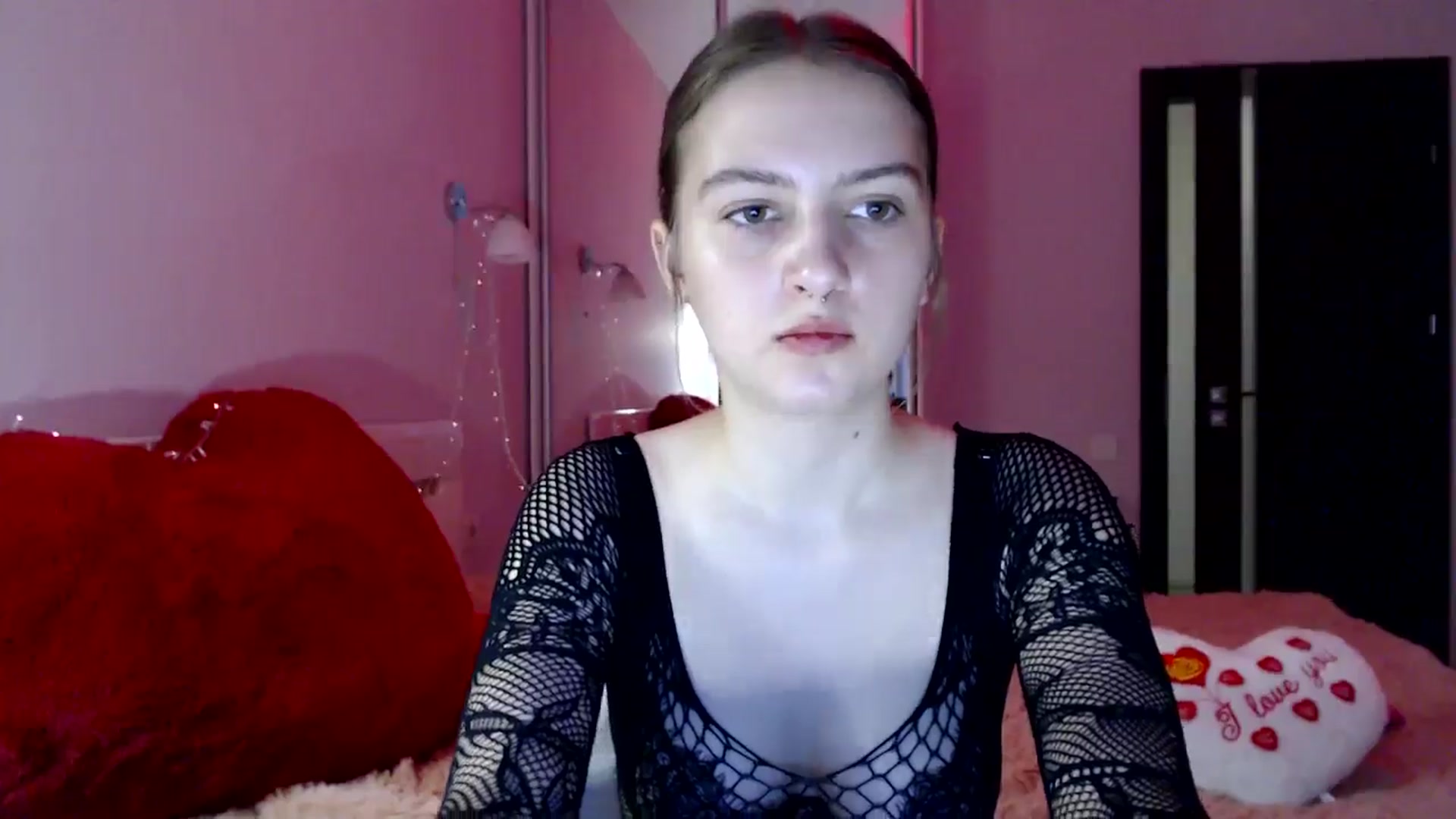 Gallery image thumbnail from LovelyBird's myfreecams stream on, 08/21/2024, 13:43 image 18 of 20