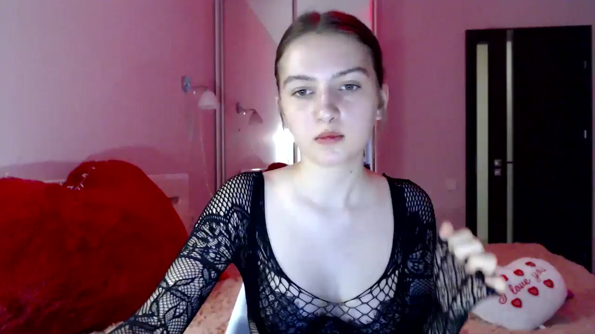 Gallery image thumbnail from LovelyBird's myfreecams stream on, 08/21/2024, 13:43 image 13 of 20