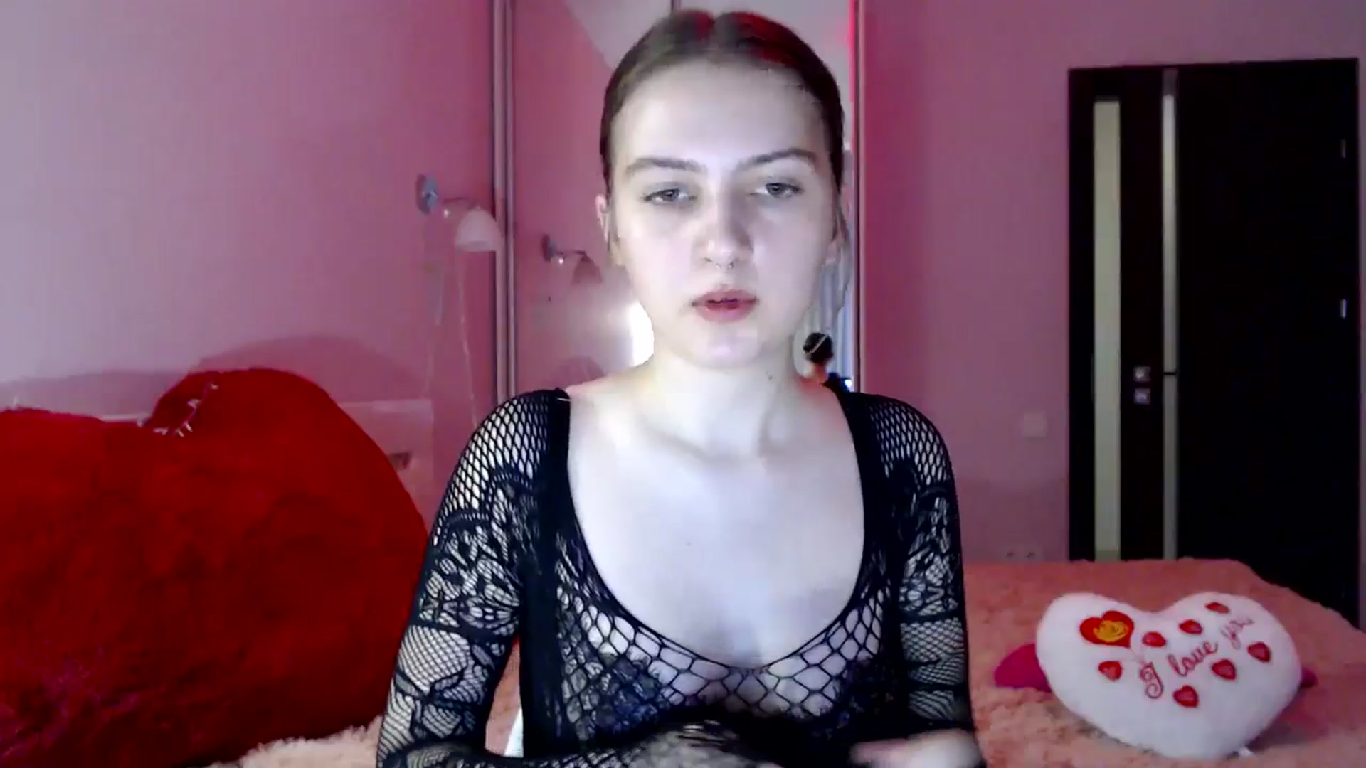 Gallery image thumbnail from LovelyBird's myfreecams stream on, 08/21/2024, 13:43 image 3 of 20