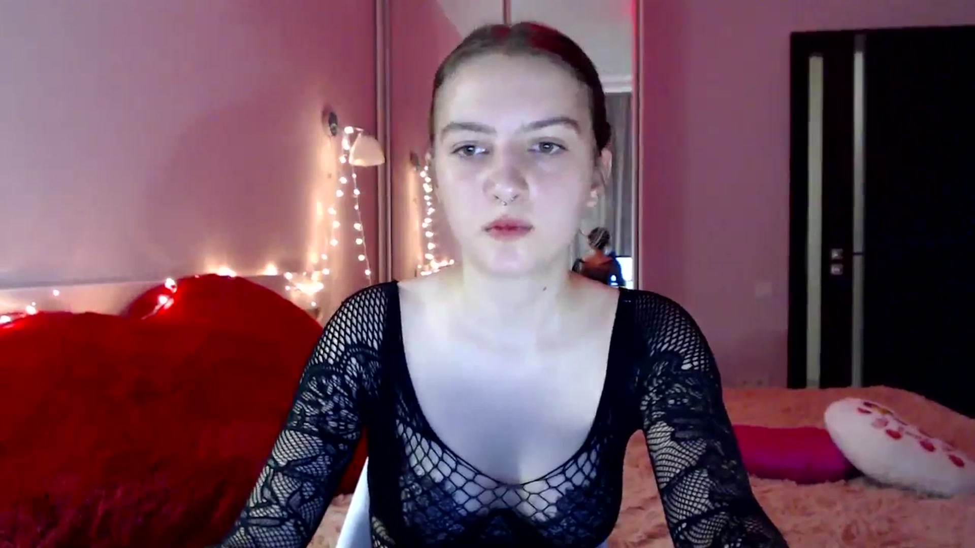 Gallery image thumbnail from LovelyBird's myfreecams stream on, 08/21/2024, 16:55 image 16 of 20