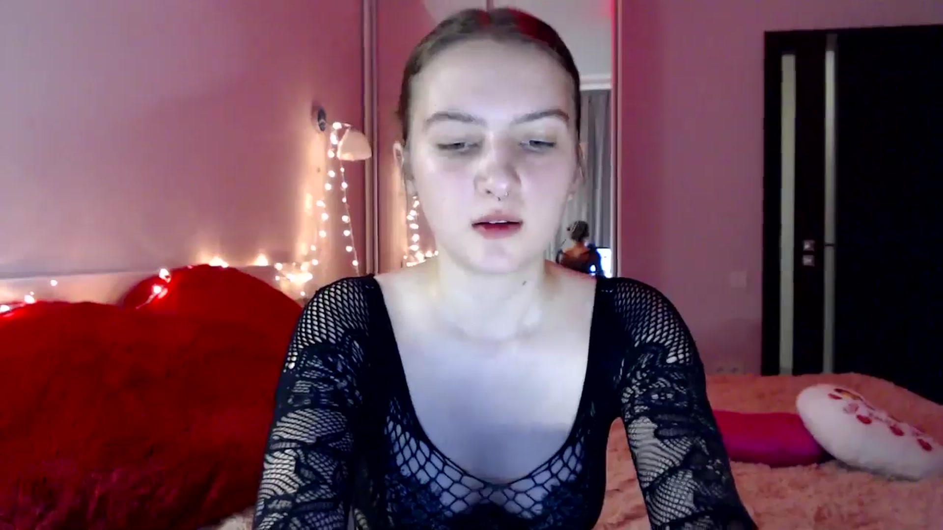 Gallery image thumbnail from LovelyBird's myfreecams stream on, 08/21/2024, 16:55 image 14 of 20