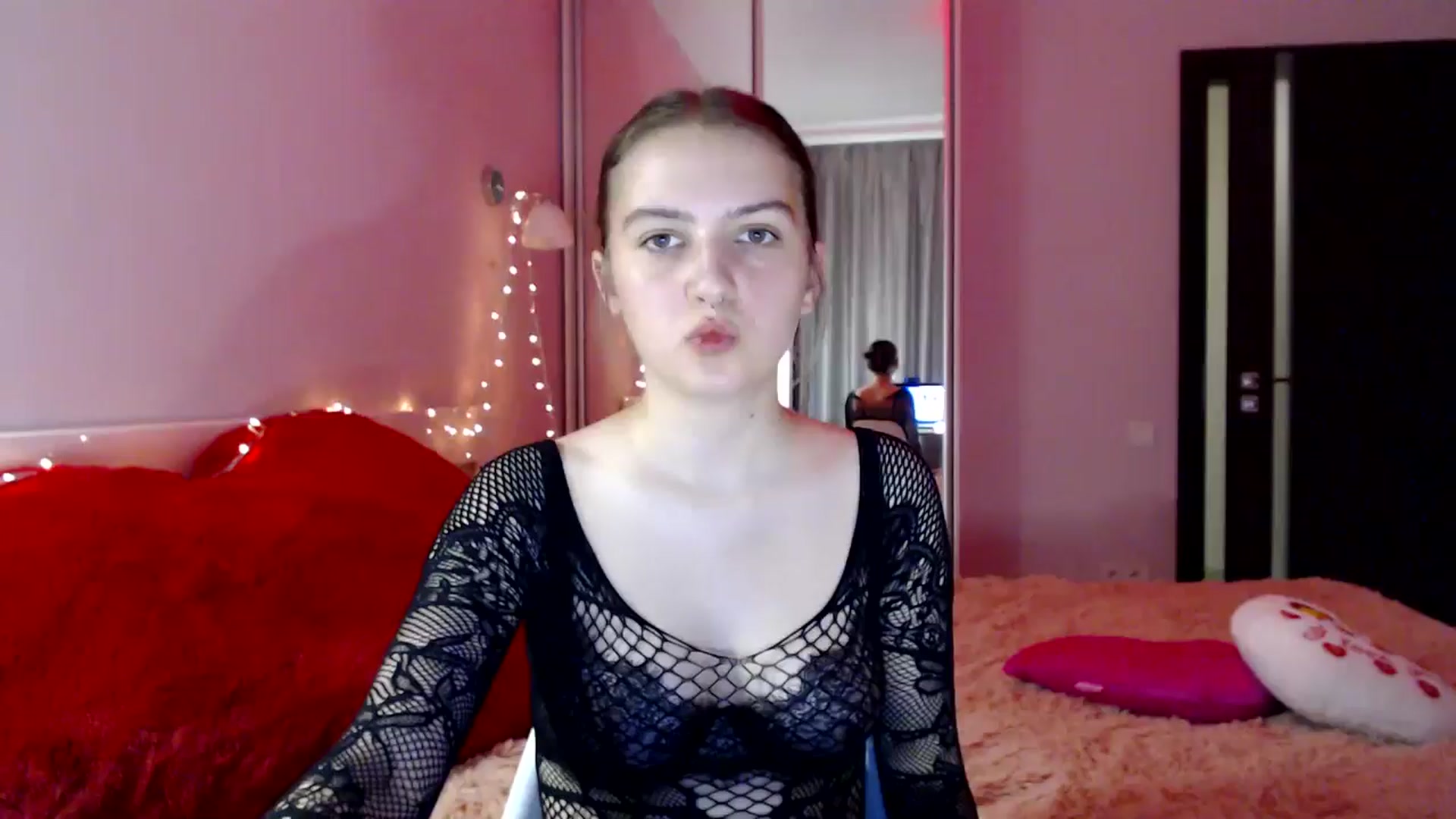 Gallery image thumbnail from LovelyBird's myfreecams stream on, 08/21/2024, 16:55 image 18 of 20