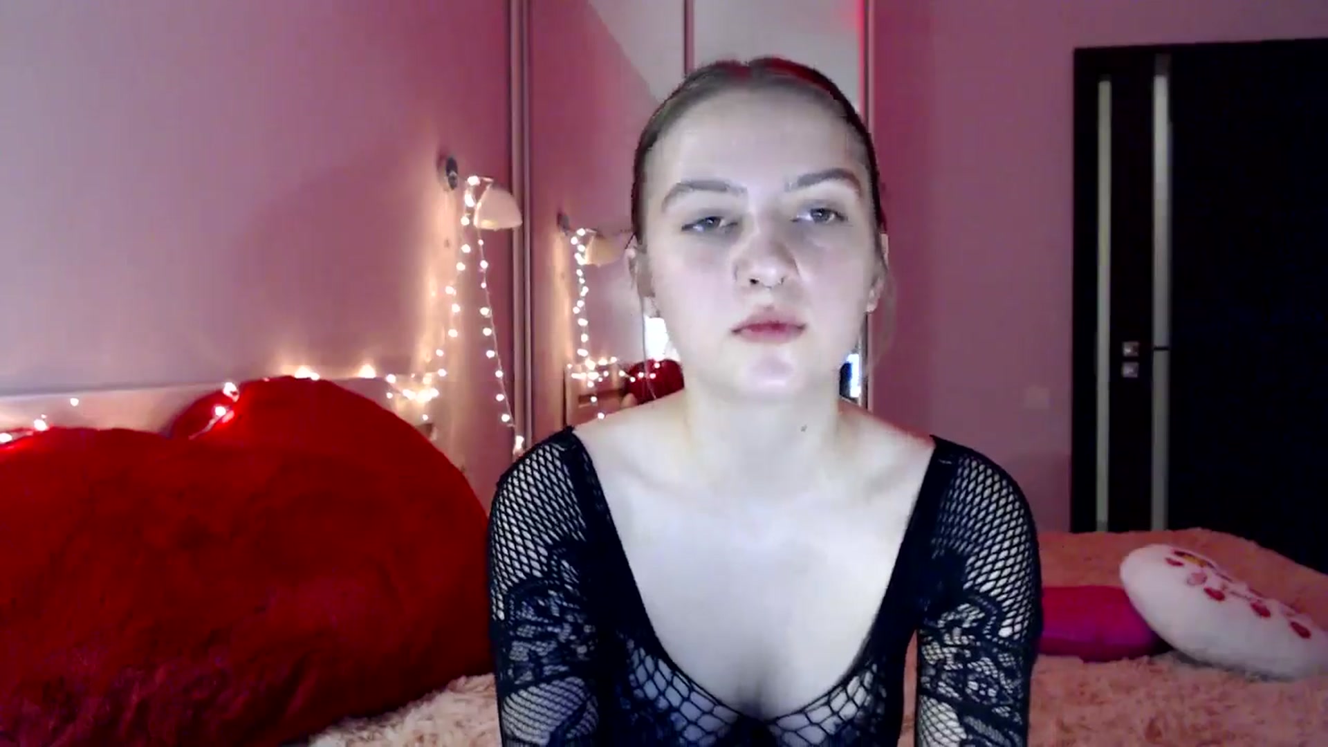 Gallery image thumbnail from LovelyBird's myfreecams stream on, 08/21/2024, 17:58 image 8 of 20