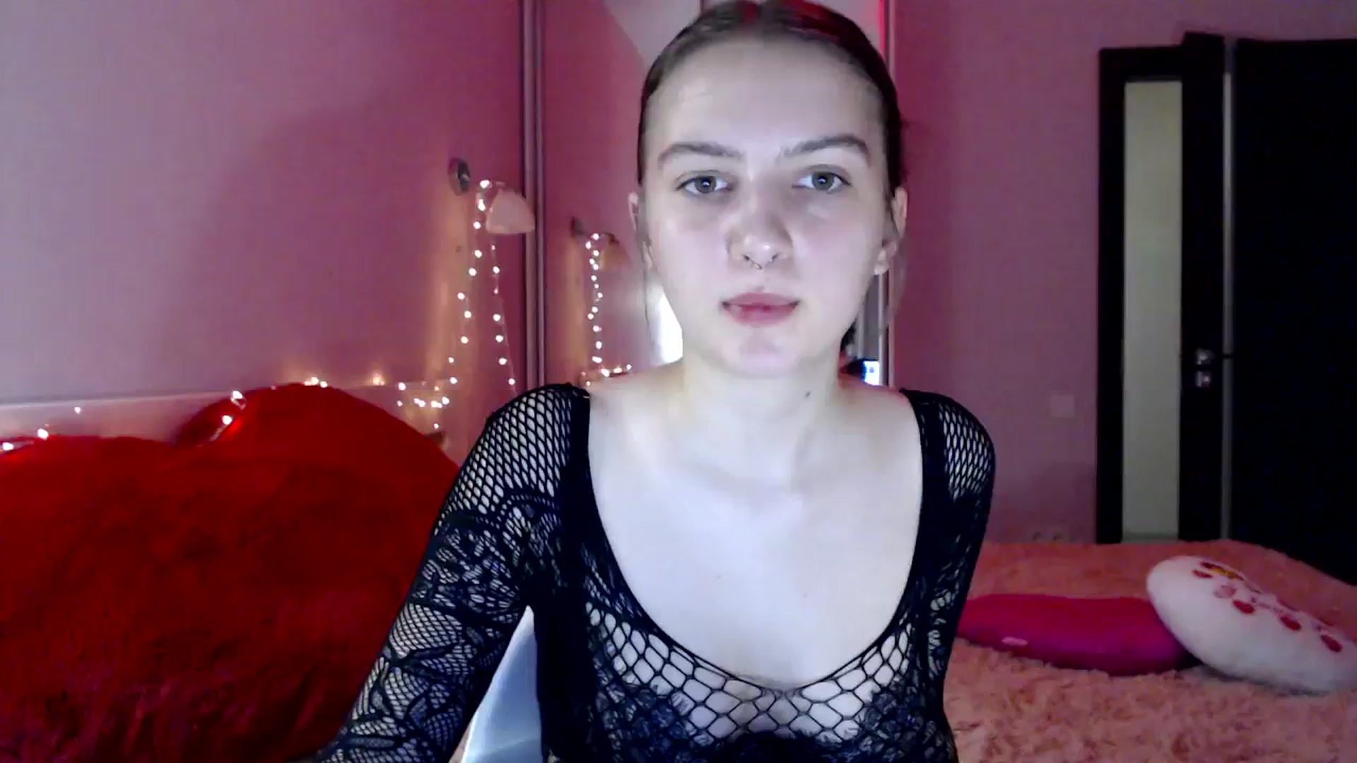 Gallery image thumbnail from LovelyBird's myfreecams stream on, 08/21/2024, 17:58 image 4 of 20