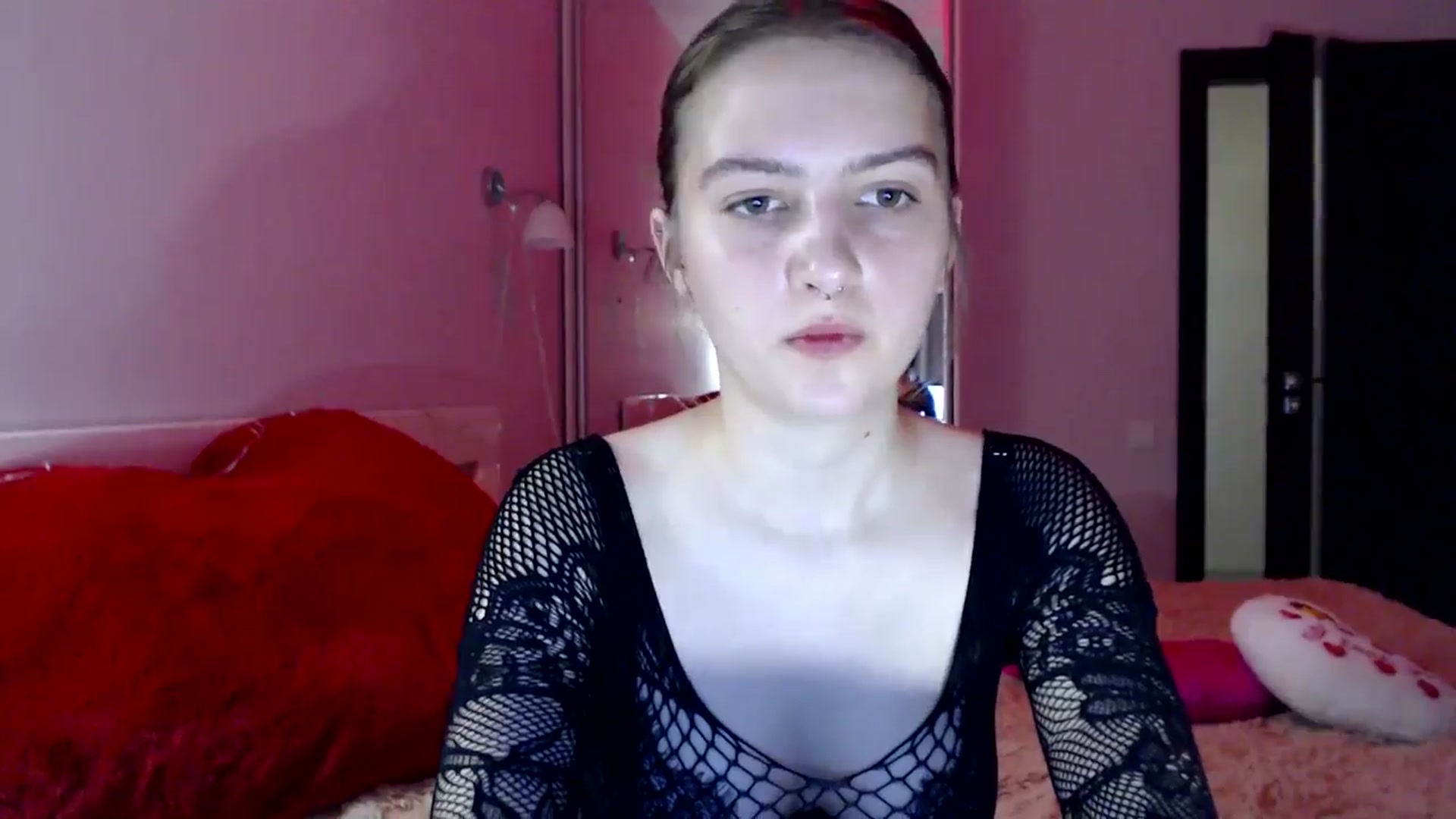 Gallery image thumbnail from LovelyBird's myfreecams stream on, 08/21/2024, 17:58 image 6 of 20