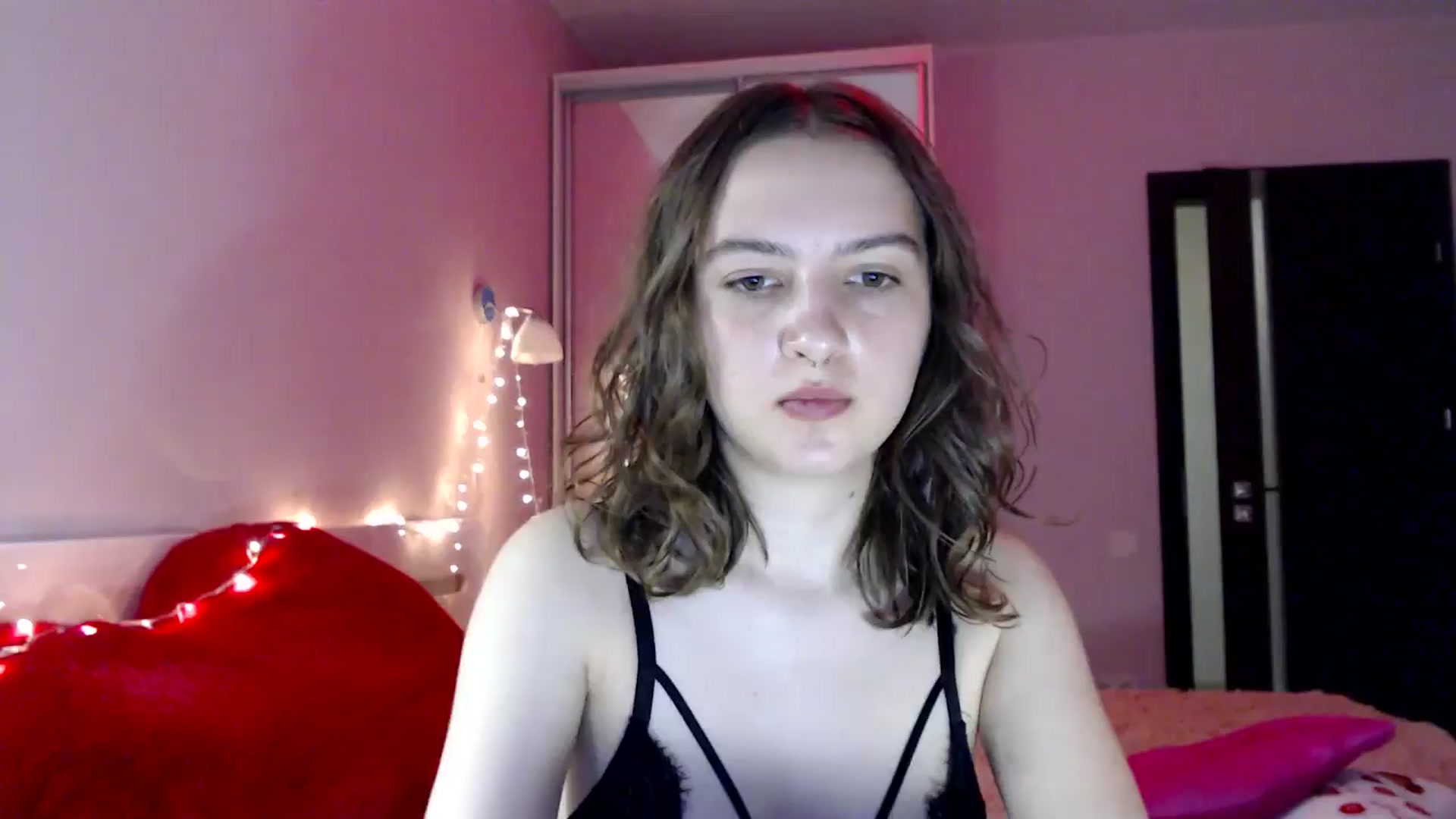 Gallery image thumbnail from LovelyBird's myfreecams stream on, 08/25/2024, 13:20 image 20 of 20
