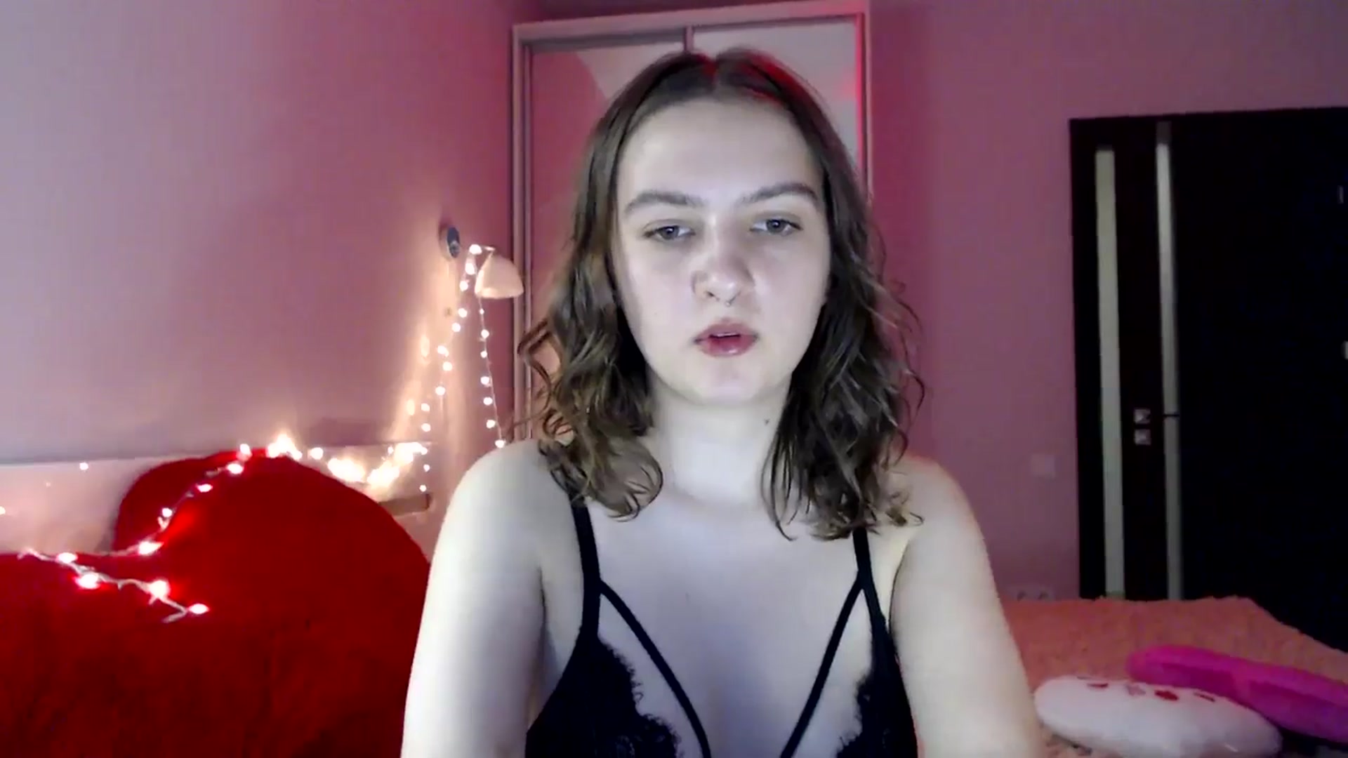 Gallery image thumbnail from LovelyBird's myfreecams stream on, 08/25/2024, 15:42 image 20 of 20