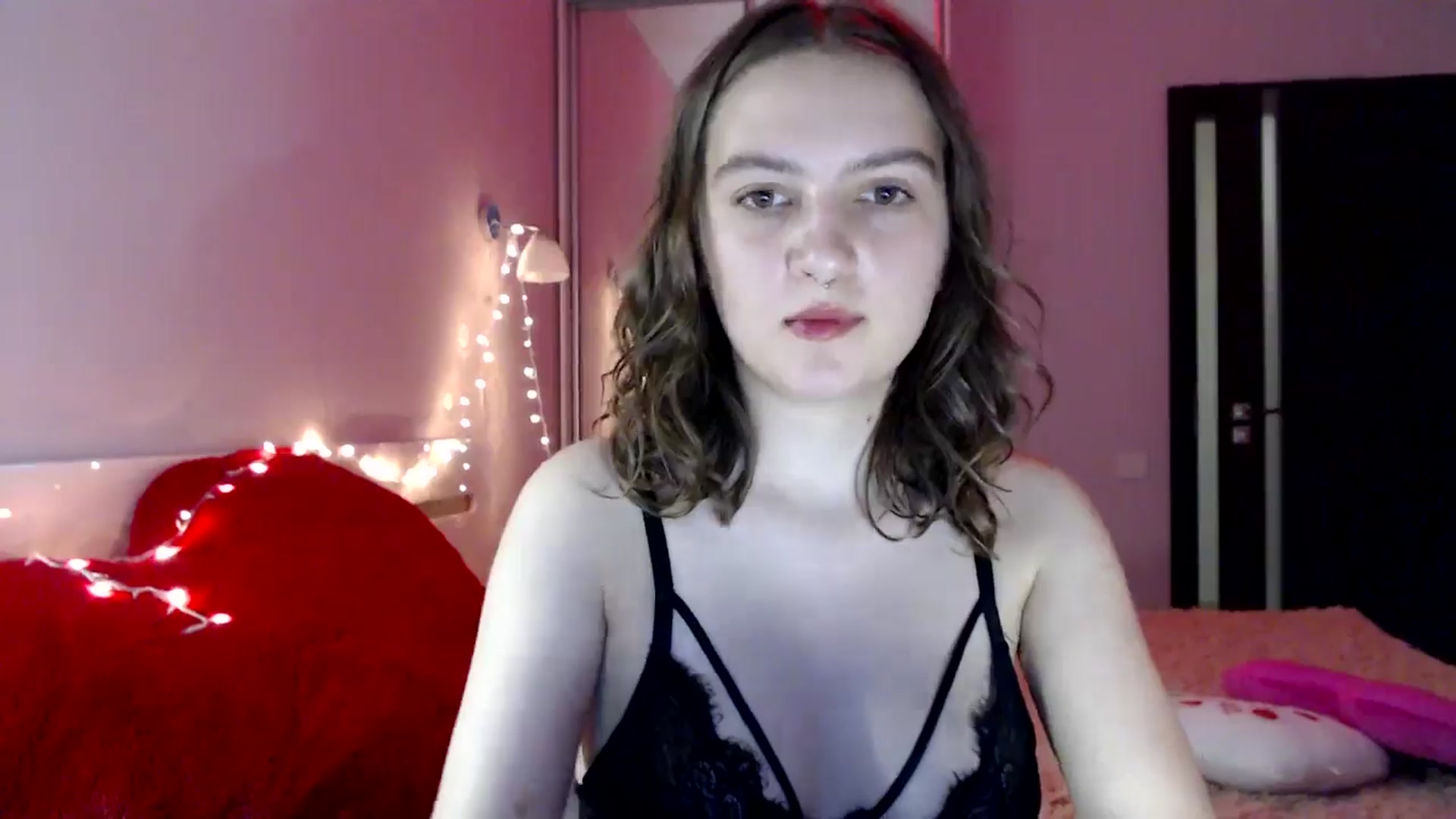 Gallery image thumbnail from LovelyBird's myfreecams stream on, 08/25/2024, 15:42 image 9 of 20