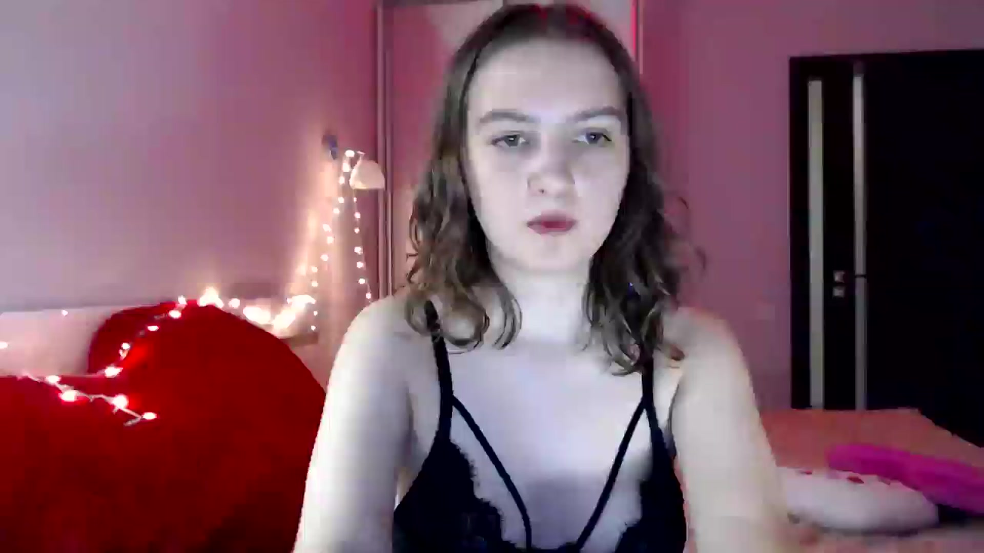 Gallery image thumbnail from LovelyBird's myfreecams stream on, 08/25/2024, 15:42 image 5 of 20