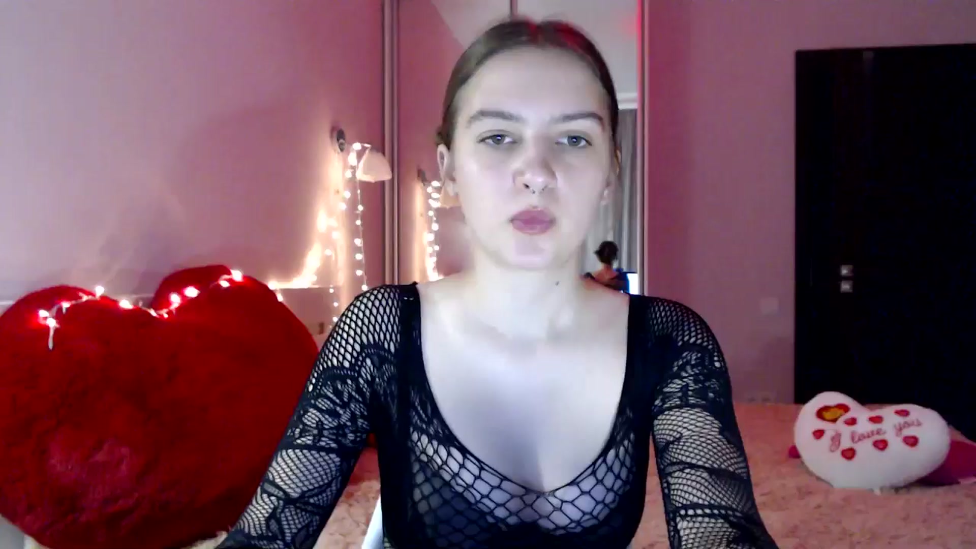 Gallery image thumbnail from LovelyBird's myfreecams stream on, 08/27/2024, 01:36 image 4 of 20