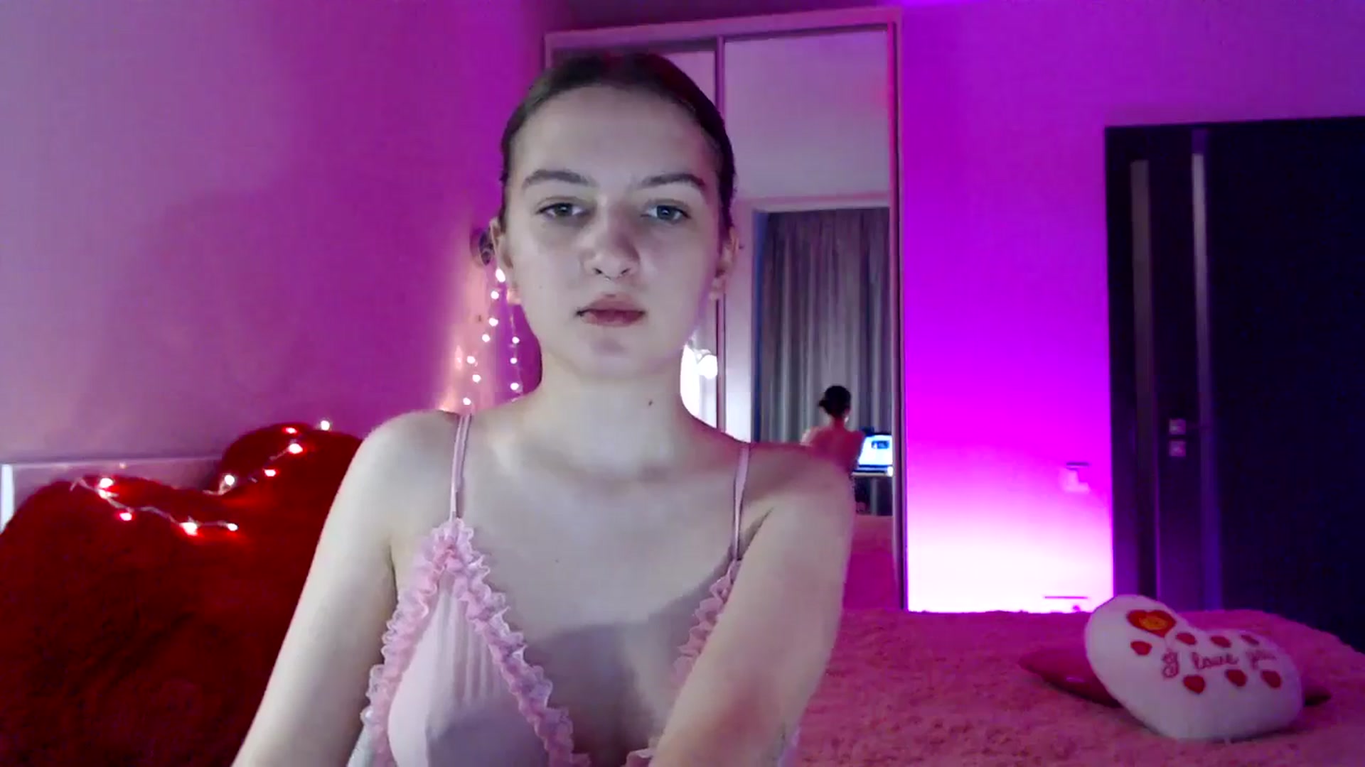 Gallery image thumbnail from LovelyBird's myfreecams stream on, 08/30/2024, 15:56 image 18 of 20