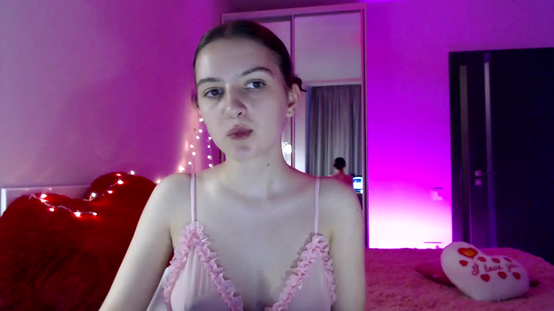 Gallery image thumbnail from LovelyBird's myfreecams stream on, 08/30/2024, 15:56 image 11 of 20