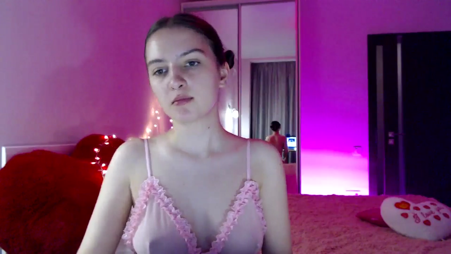 Gallery image thumbnail from LovelyBird's myfreecams stream on, 08/30/2024, 18:09 image 19 of 20