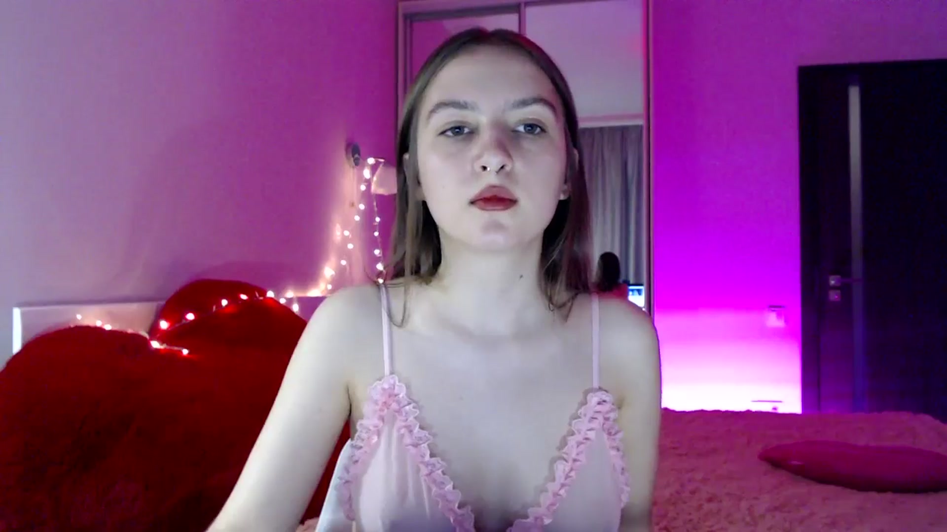 Gallery image thumbnail from LovelyBird's myfreecams stream on, 08/31/2024, 12:56 image 12 of 20