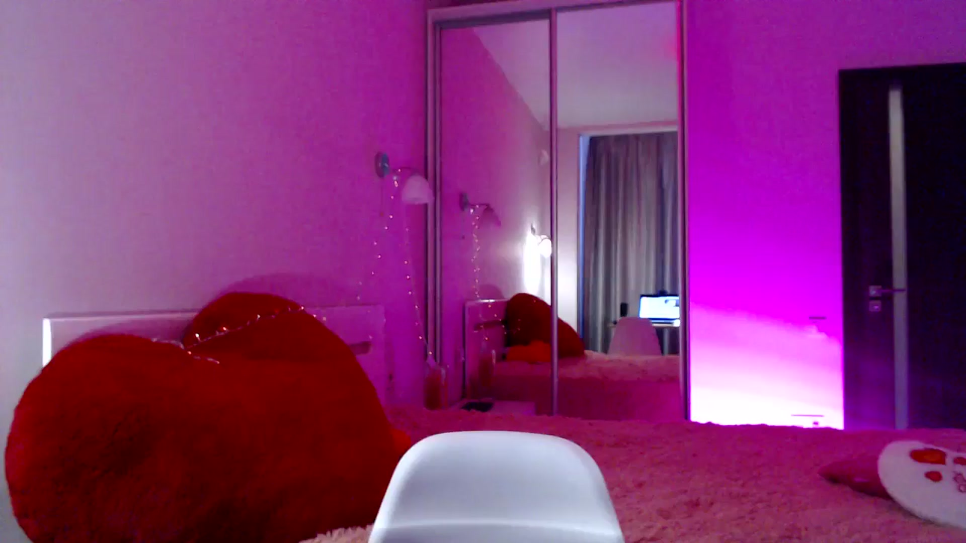 Gallery image thumbnail from LovelyBird's myfreecams stream on, 09/02/2024, 13:19 image 14 of 20