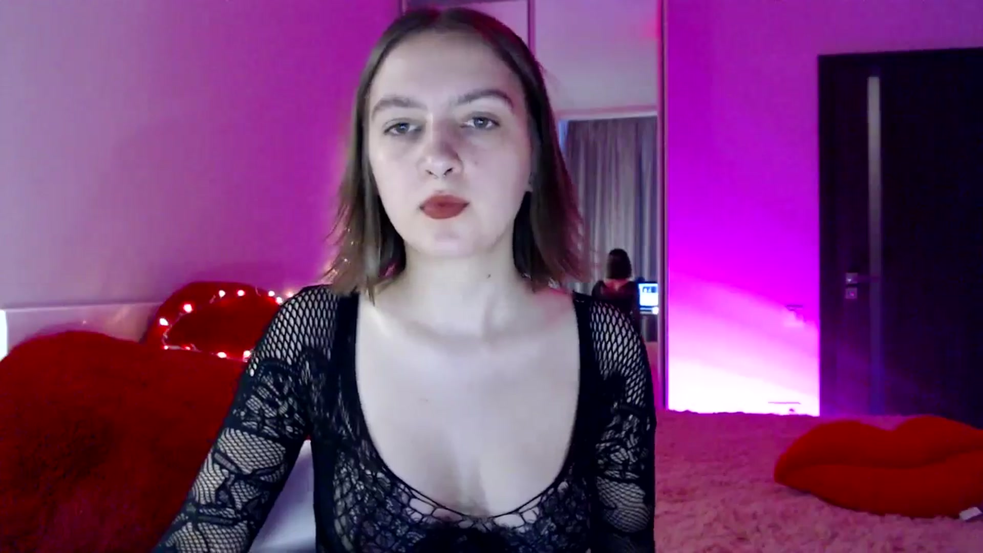 Gallery image thumbnail from LovelyBird's myfreecams stream on, 09/06/2024, 14:14 image 9 of 20