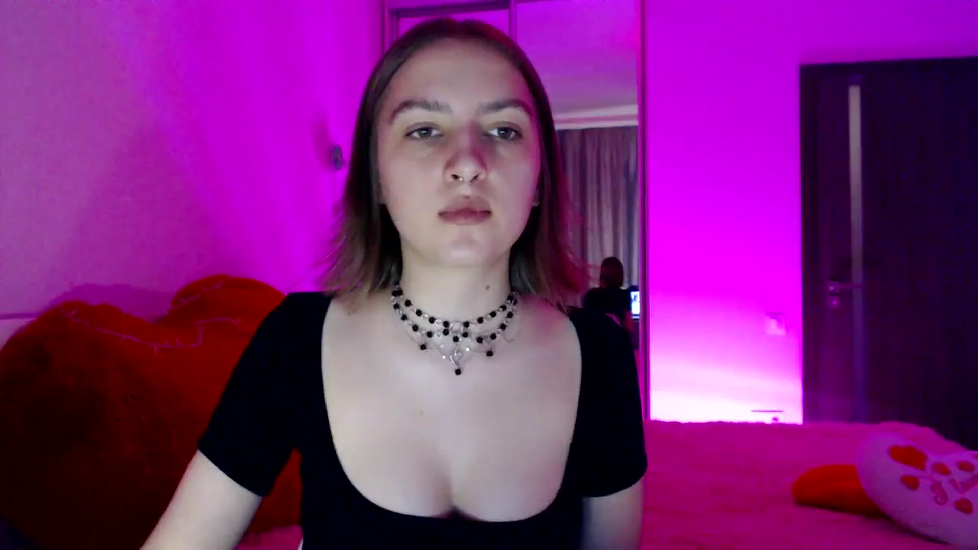 Gallery image thumbnail from LovelyBird's myfreecams stream on, 09/09/2024, 13:40 image 12 of 20