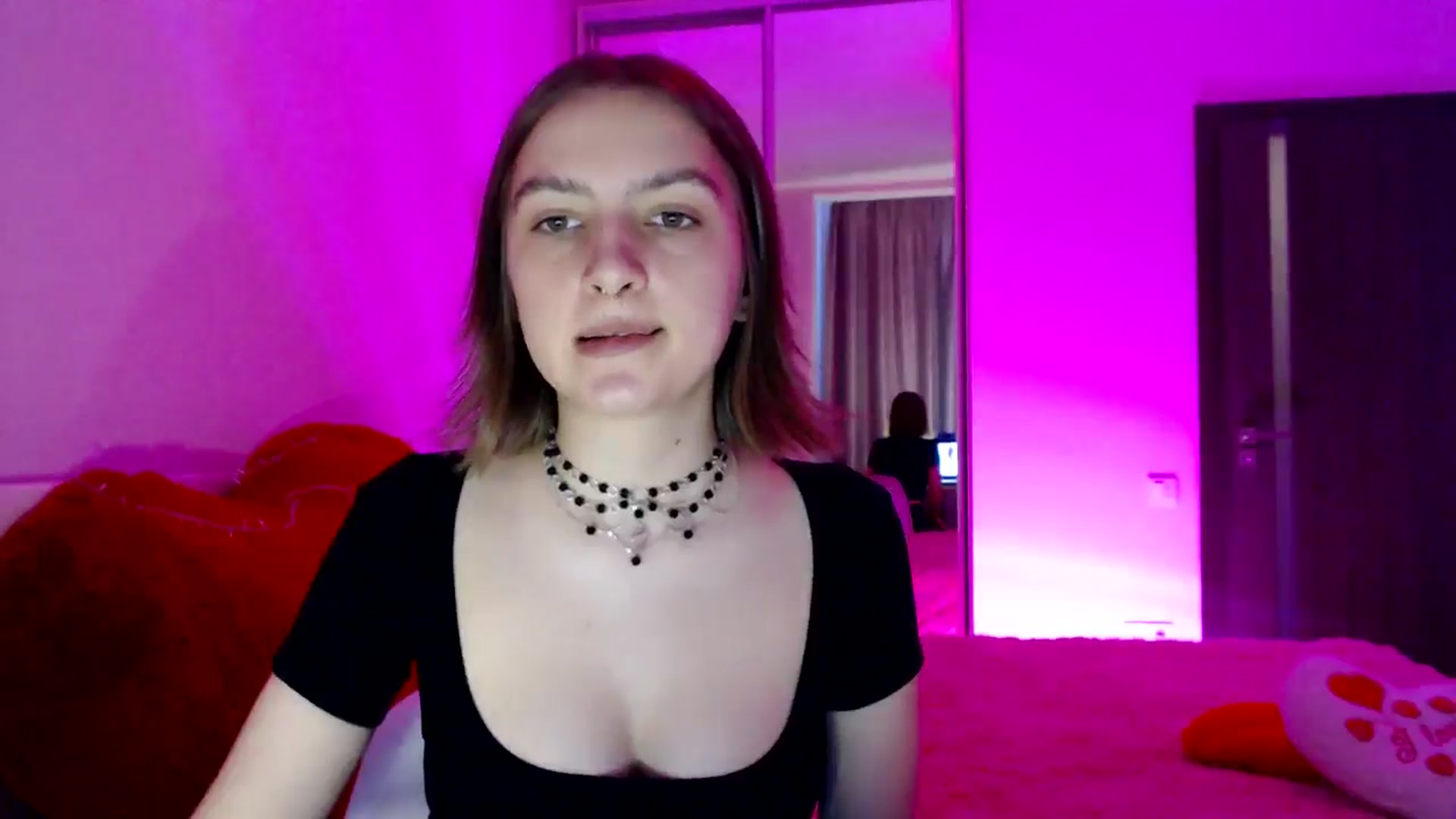 Gallery image thumbnail from LovelyBird's myfreecams stream on, 09/09/2024, 13:40 image 19 of 20