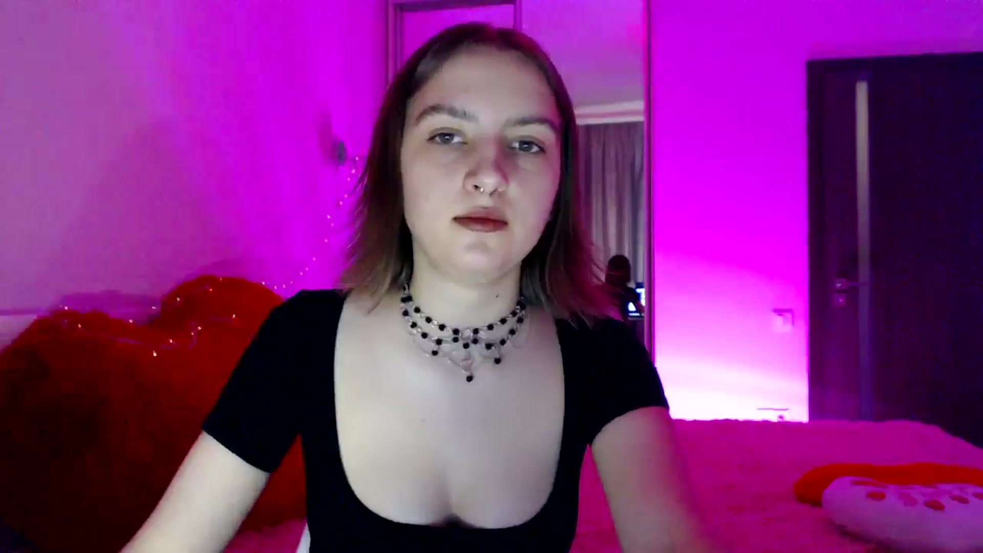 Gallery image thumbnail from LovelyBird's myfreecams stream on, 09/09/2024, 14:18 image 14 of 20