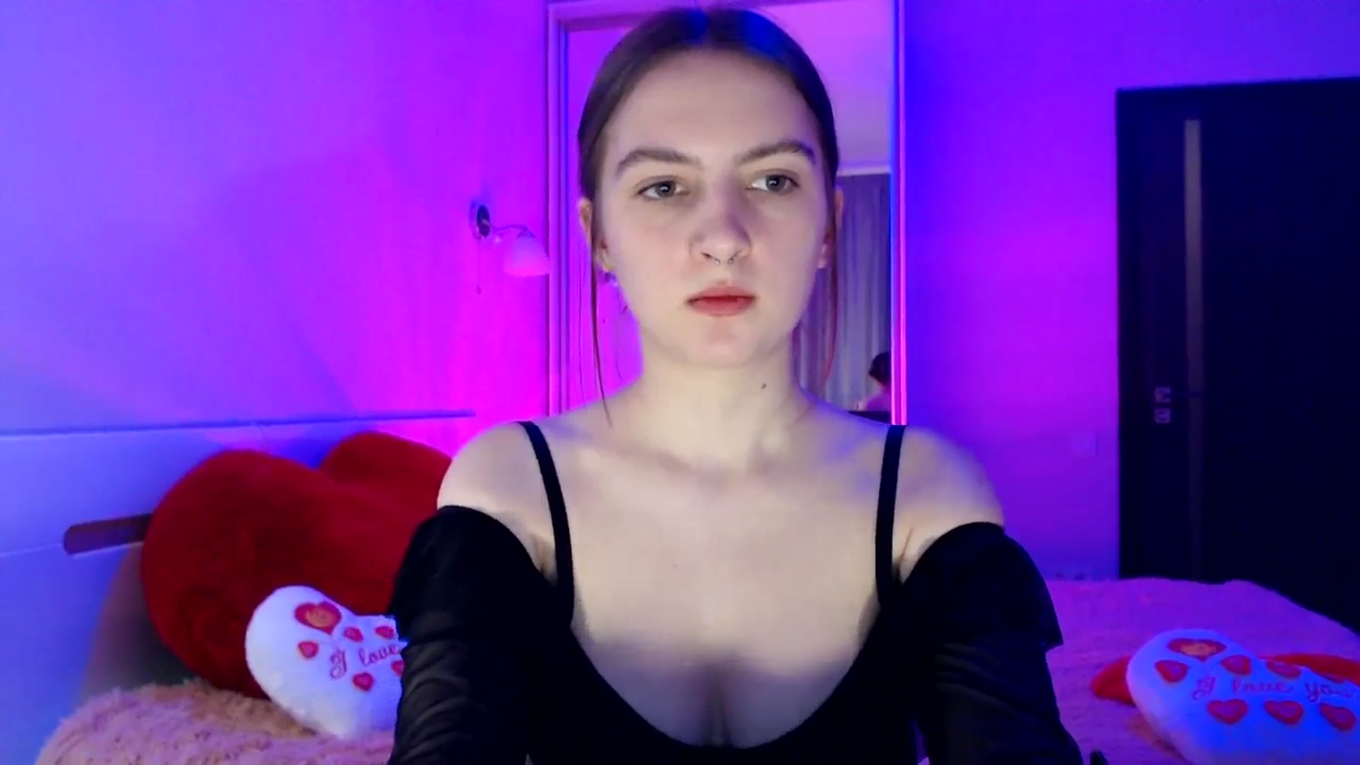 Gallery image thumbnail from LovelyBird's myfreecams stream on, 12/23/2024, 15:44 image 5 of 20