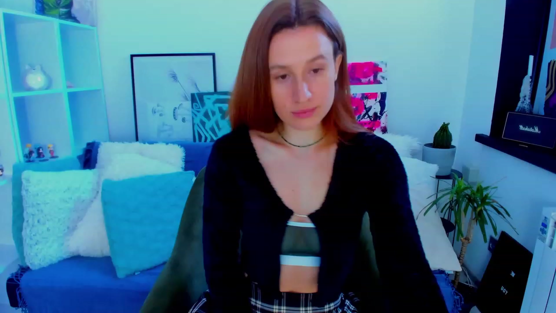Gallery image thumbnail from LovelyBvnny's myfreecams stream on, 01/18/2023, 13:10 image 4 of 20