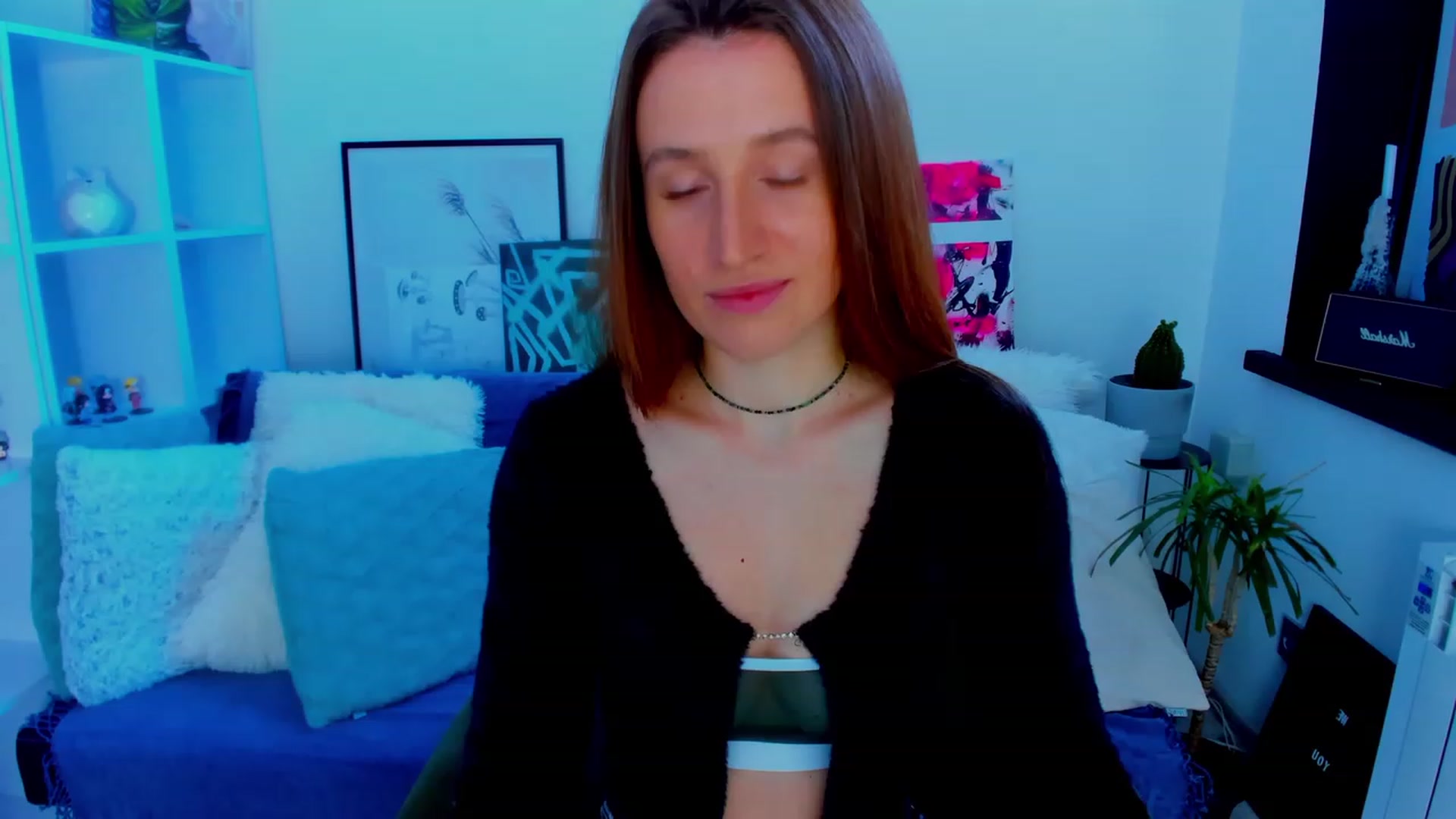 Gallery image thumbnail from LovelyBvnny's myfreecams stream on, 01/18/2023, 13:10 image 12 of 20