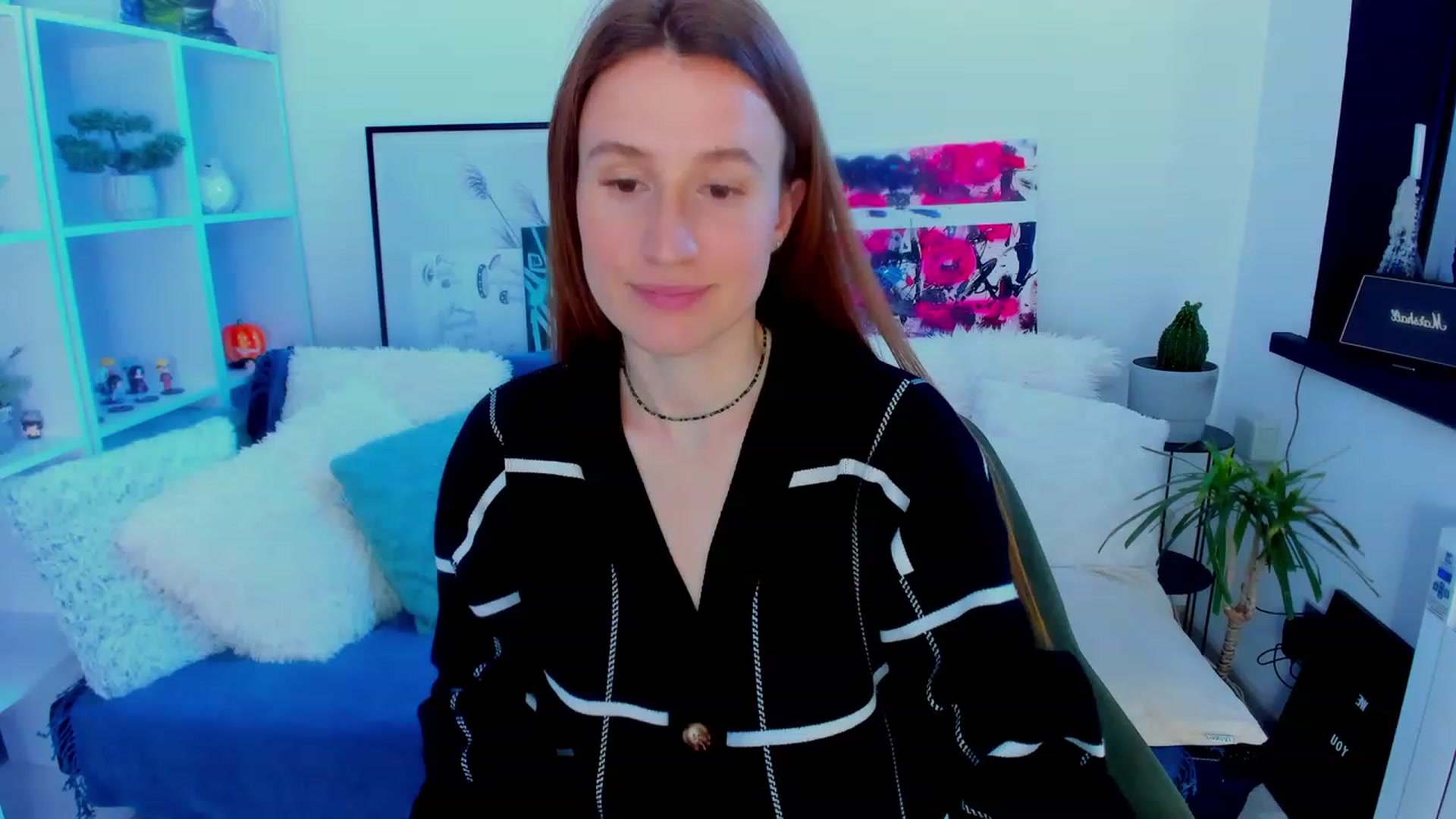 Gallery image thumbnail from LovelyBvnny's myfreecams stream on, 01/21/2023, 12:41 image 19 of 20
