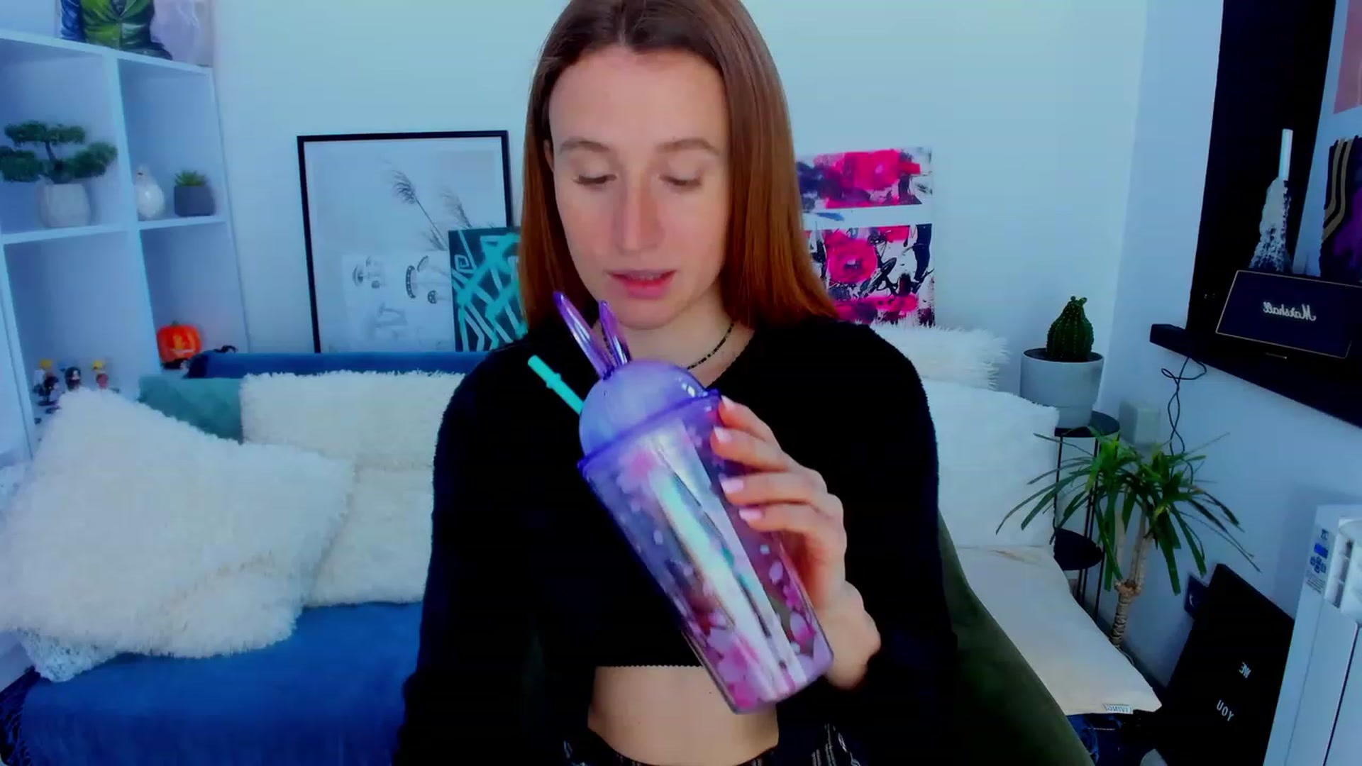 Gallery image thumbnail from LovelyBvnny's myfreecams stream on, 01/23/2023, 14:45 image 10 of 20
