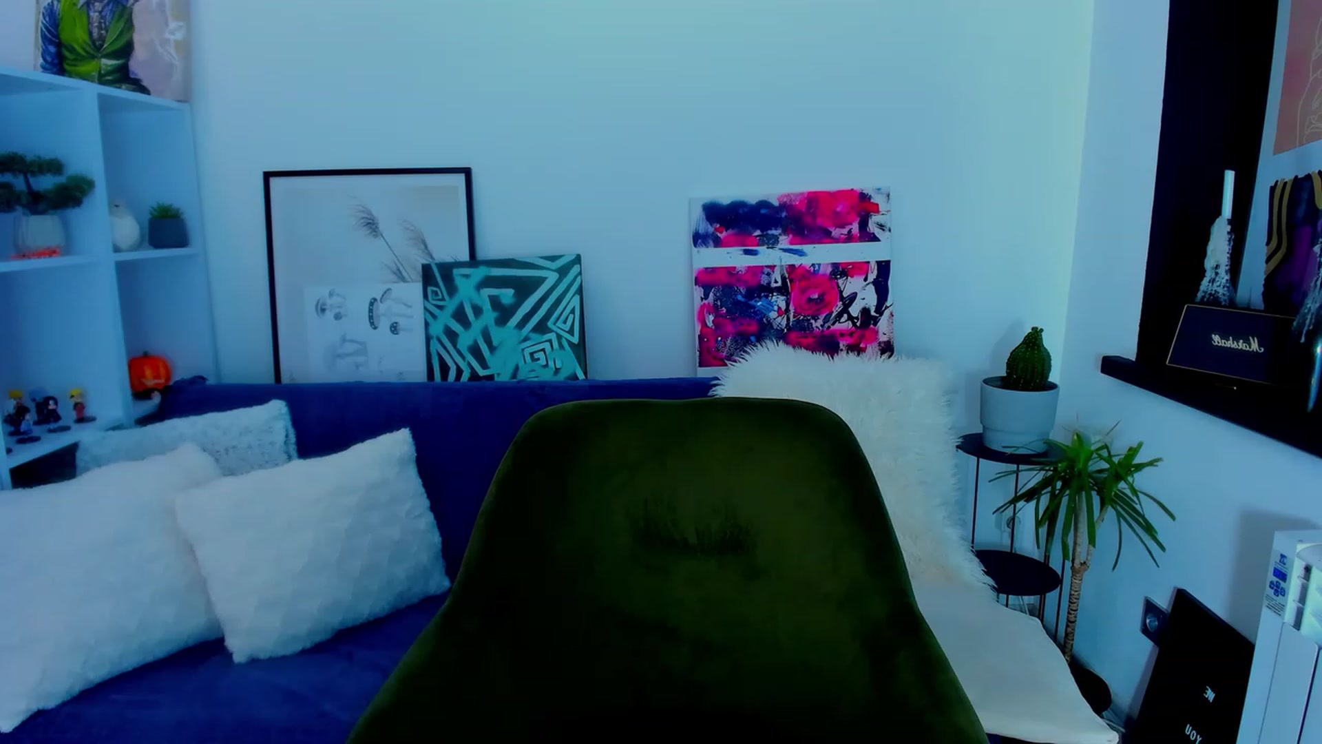 Gallery image thumbnail from LovelyBvnny's myfreecams stream on, 01/28/2023, 15:33 image 13 of 20