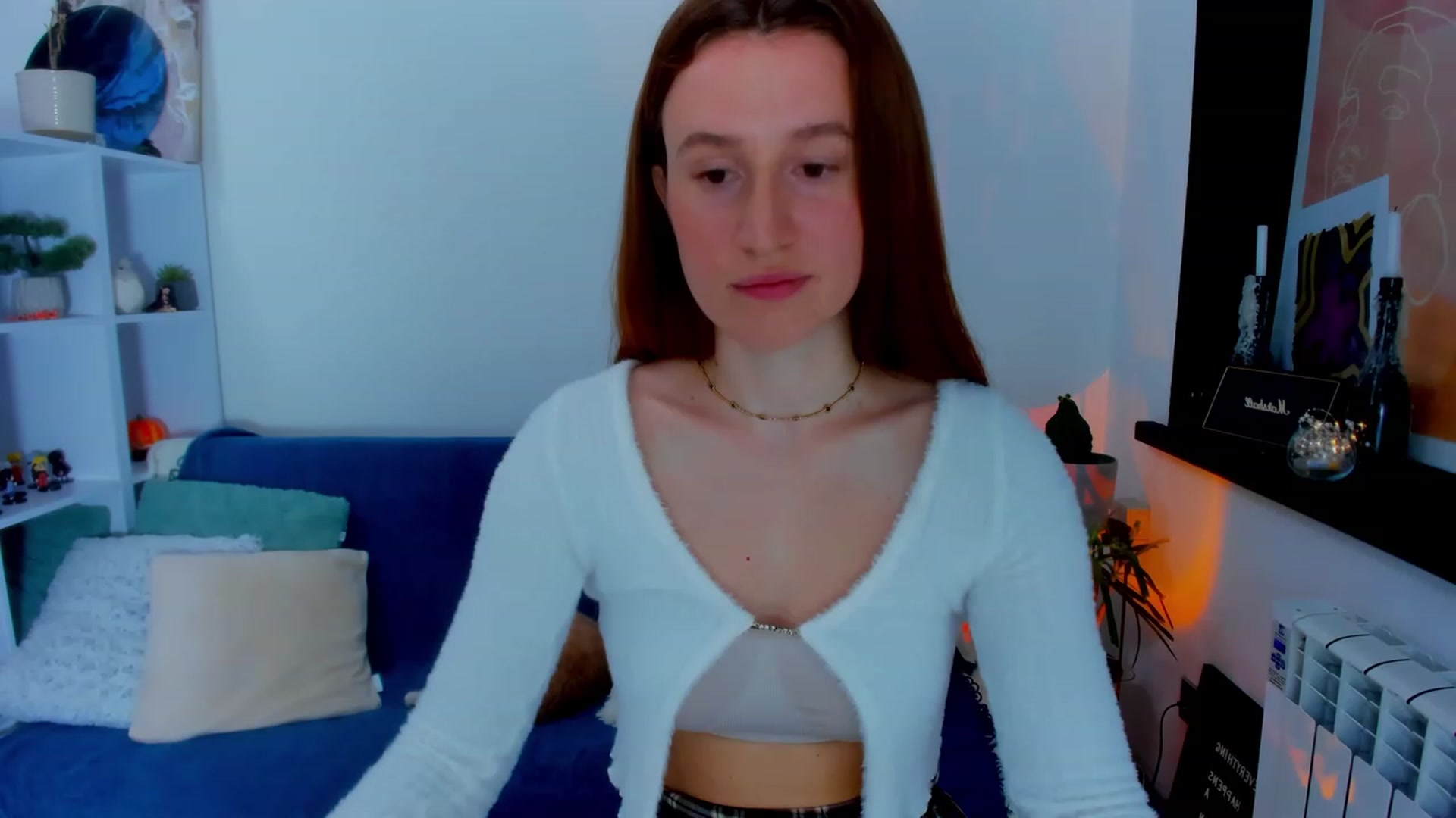 Gallery image thumbnail from LovelyBvnny's myfreecams stream on, 02/05/2023, 19:02 image 12 of 20