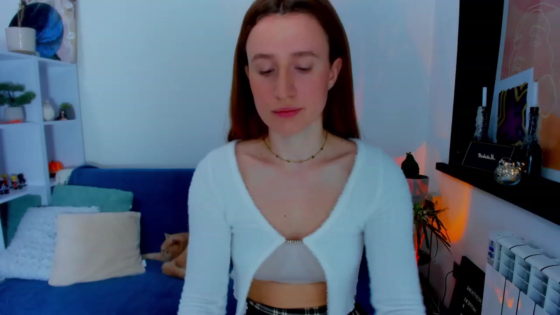 Gallery image thumbnail from LovelyBvnny's myfreecams stream on, 02/05/2023, 19:02 image 10 of 20
