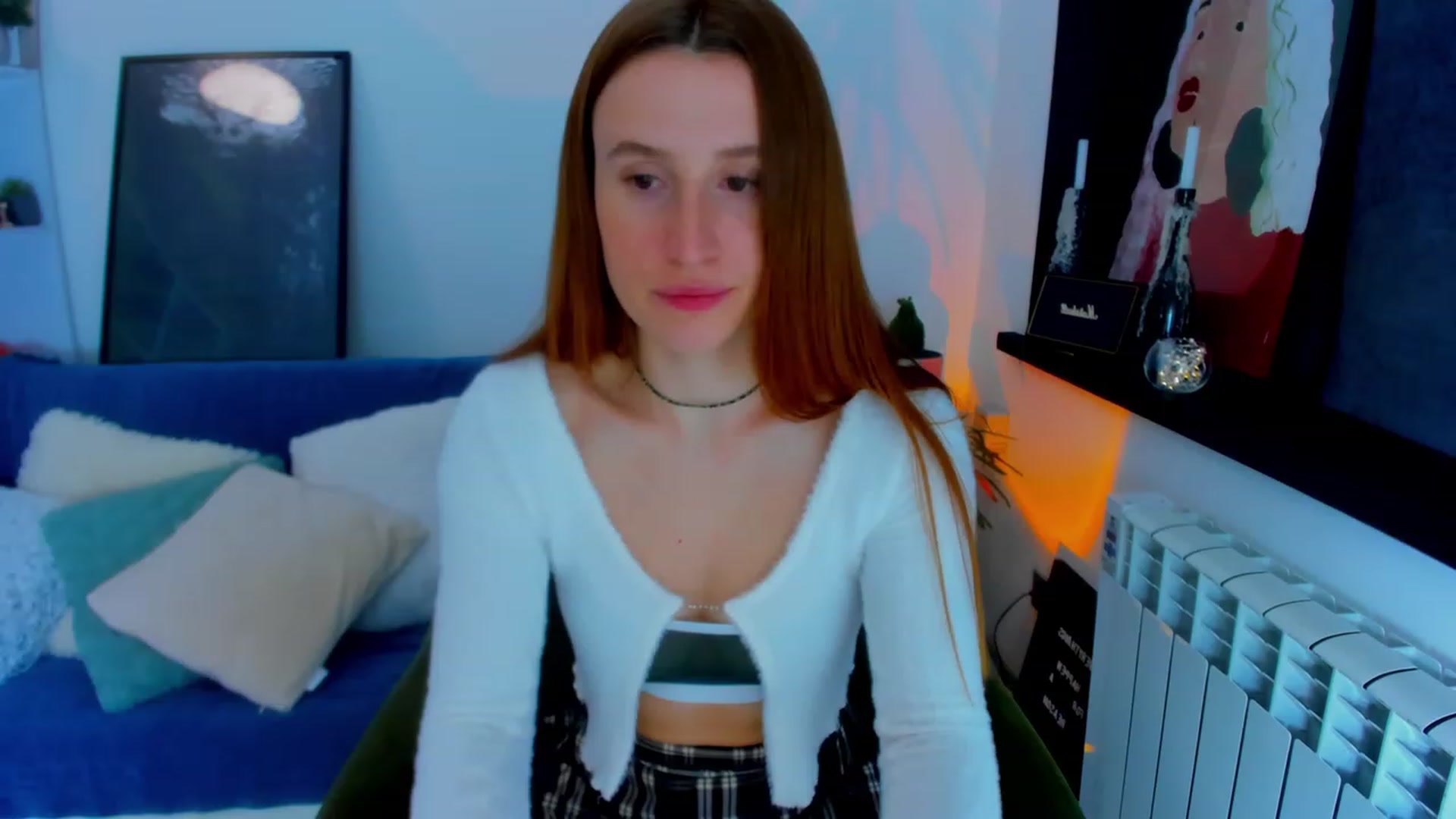Gallery image thumbnail from LovelyBvnny's myfreecams stream on, 02/17/2023, 21:31 image 16 of 20