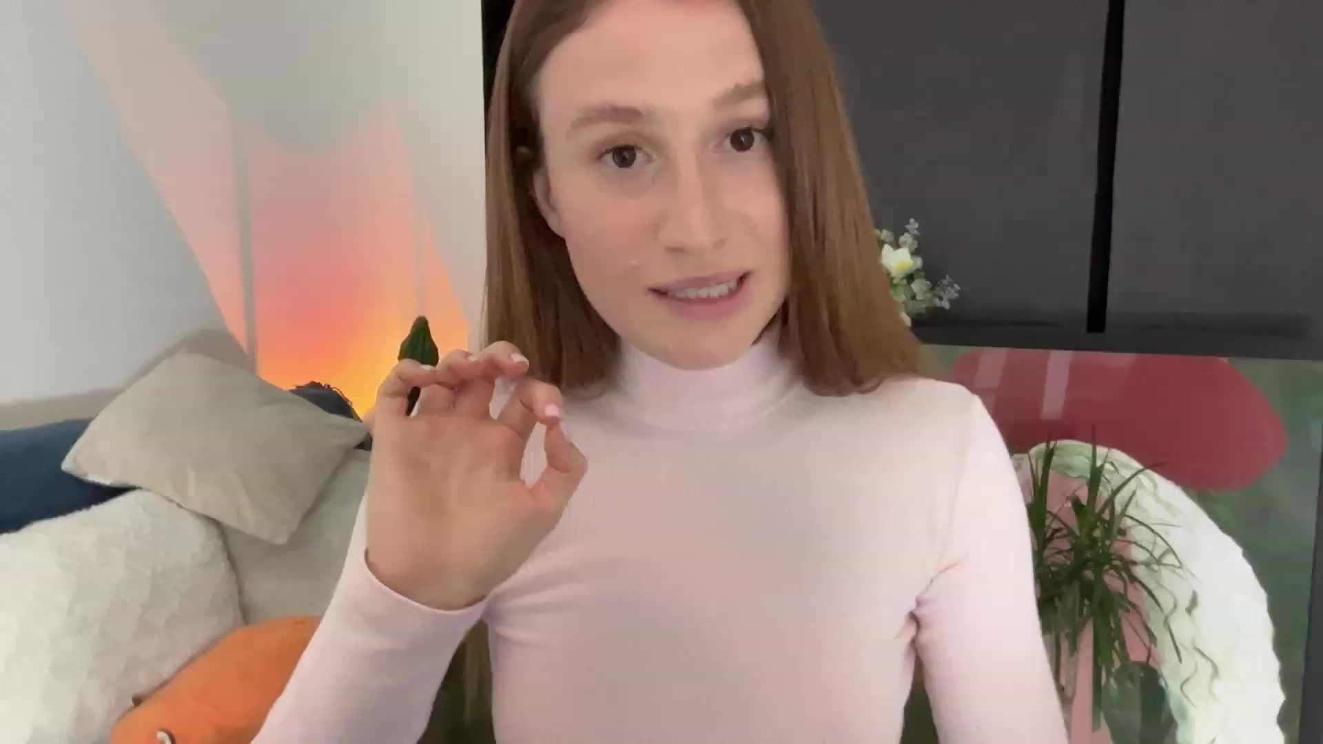 Gallery image thumbnail from LovelyBvnny's myfreecams stream on, 04/28/2023, 20:04 image 1 of 20