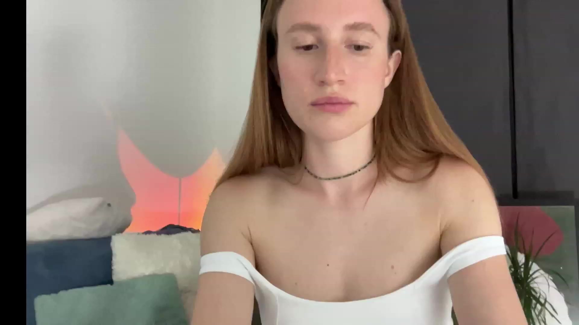 Gallery image thumbnail from LovelyBvnny's myfreecams stream on, 06/10/2023, 18:44 image 6 of 20