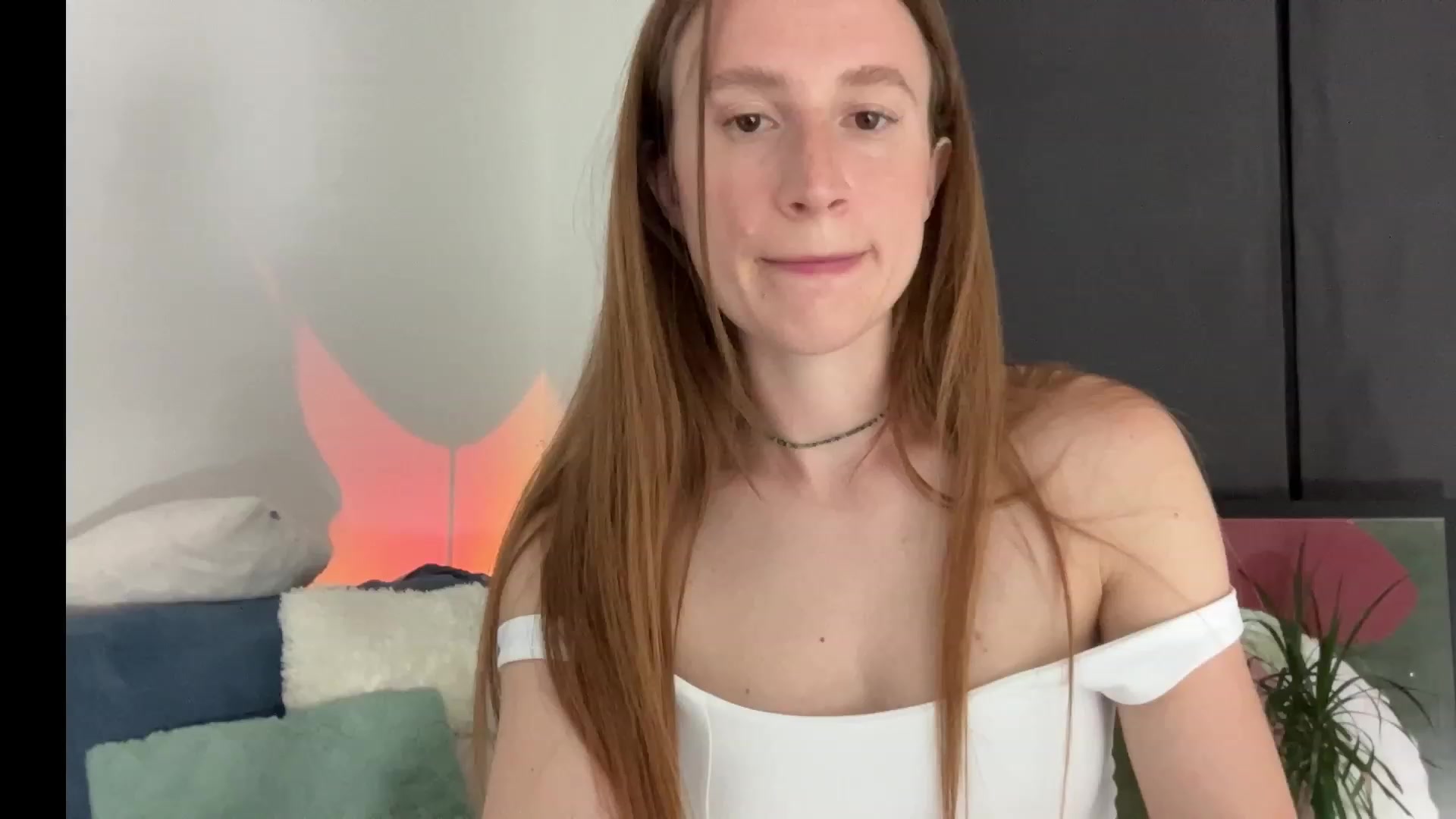 Gallery image thumbnail from LovelyBvnny's myfreecams stream on, 06/10/2023, 18:44 image 10 of 20