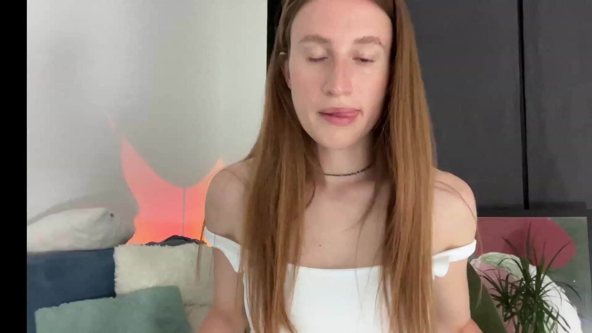 Gallery image thumbnail from LovelyBvnny's myfreecams stream on, 06/10/2023, 18:44 image 18 of 20