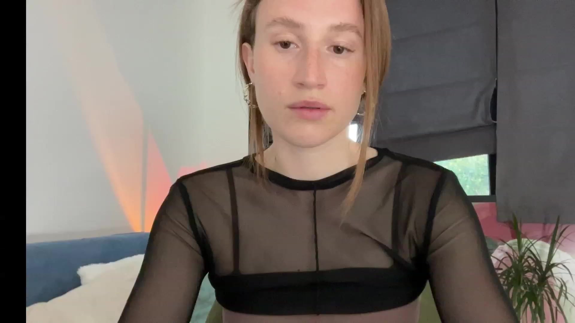 Gallery image thumbnail from LovelyBvnny's myfreecams stream on, 06/15/2023, 17:28 image 17 of 20